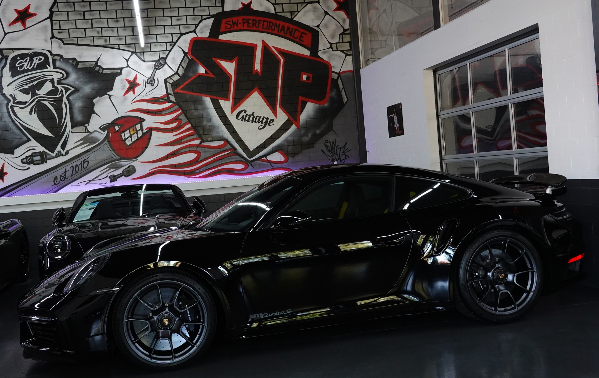 PORSCHE 911 TURBO S PDK BLACK 992.1 APPROVED // LIFT // AERO KIT. // TRAUM FZ // VOLLENDET-image-1