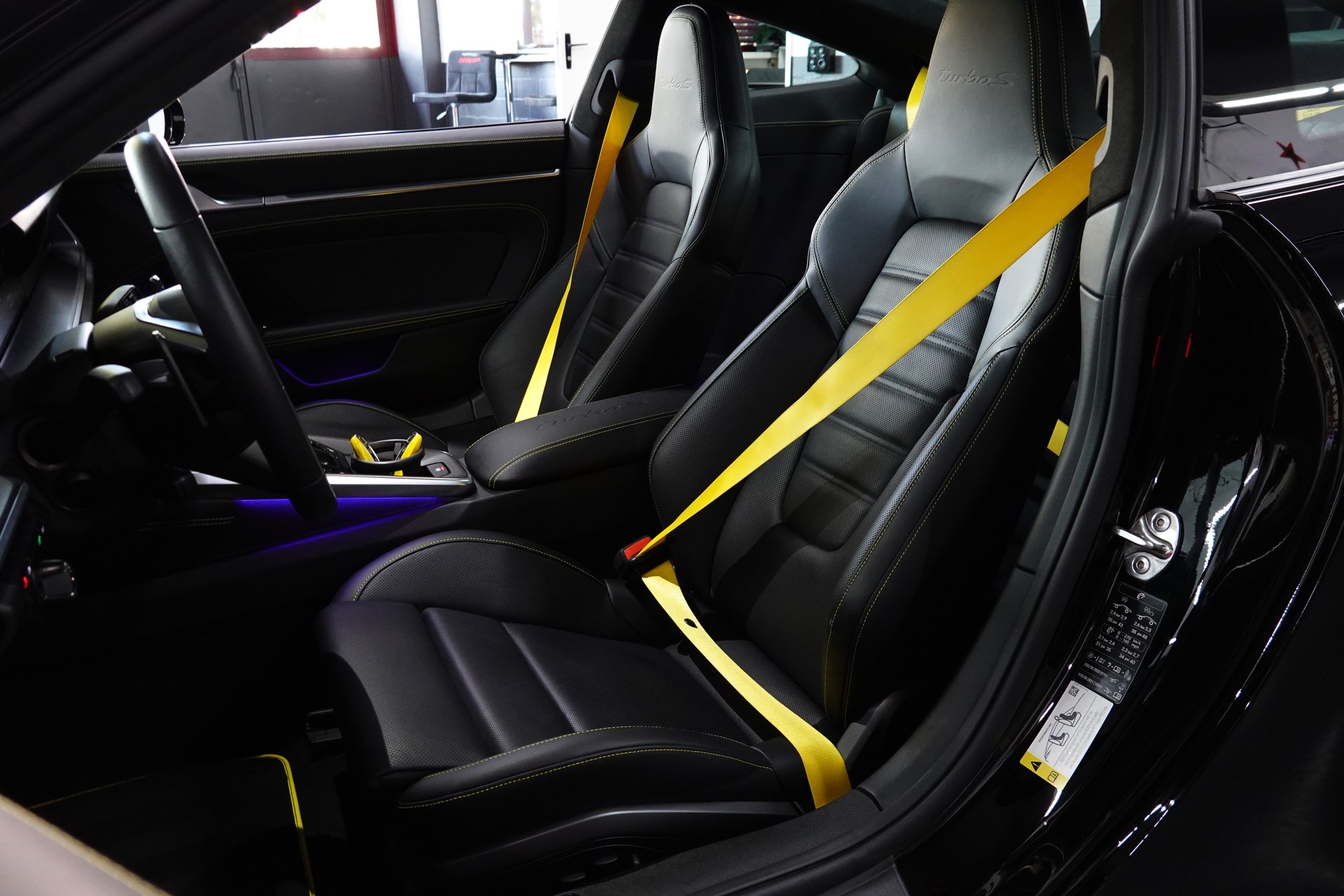 PORSCHE 911 TURBO S PDK BLACK 992.1 APPROVED // LIFT // AERO KIT. // TRAUM FZ // VOLLENDET-image-42