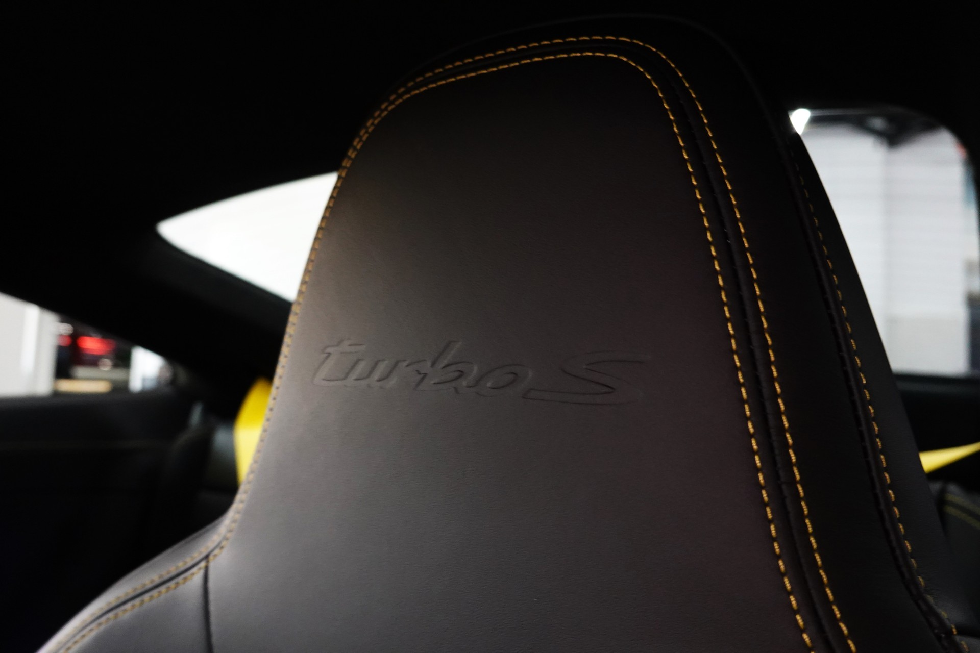 PORSCHE 911 TURBO S PDK BLACK 992.1 APPROVED // LIFT // AERO KIT. // TRAUM FZ // VOLLENDET-image-41