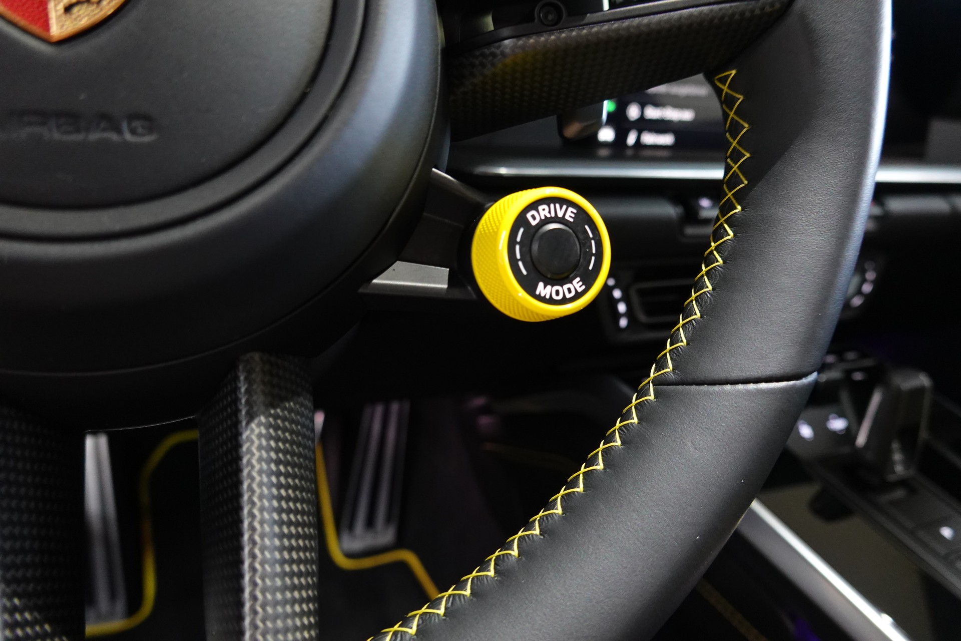 PORSCHE 911 TURBO S PDK BLACK 992.1 APPROVED // LIFT // AERO KIT. // TRAUM FZ // VOLLENDET-image-35