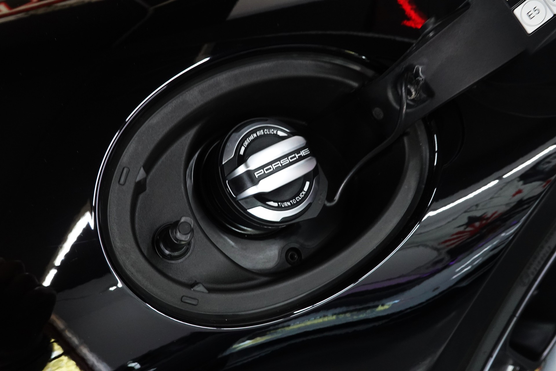 PORSCHE 911 TURBO S PDK BLACK 992.1 APPROVED // LIFT // AERO KIT. // TRAUM FZ // VOLLENDET-image-29