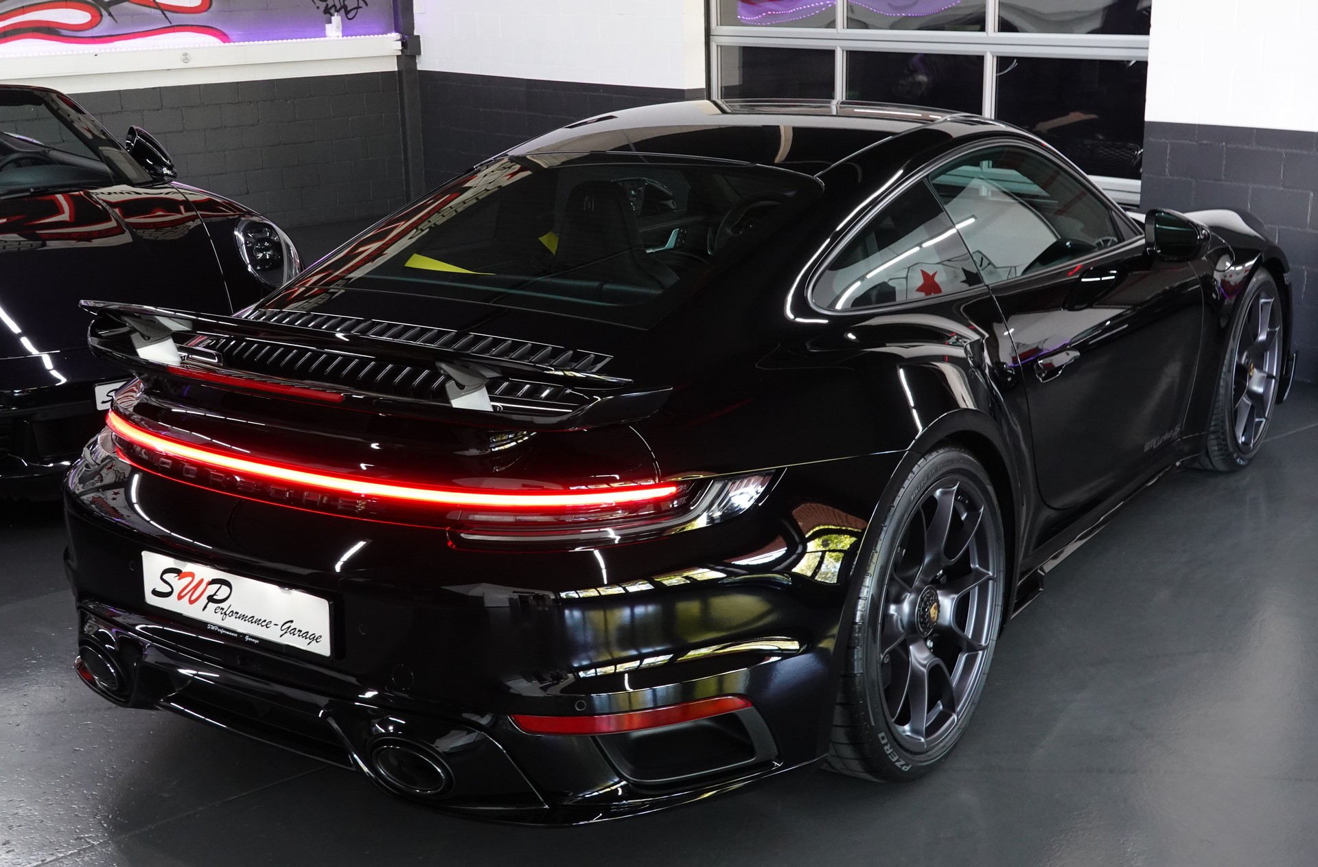 PORSCHE 911 TURBO S PDK BLACK 992.1 APPROVED // LIFT // AERO KIT. // TRAUM FZ // VOLLENDET-image-27