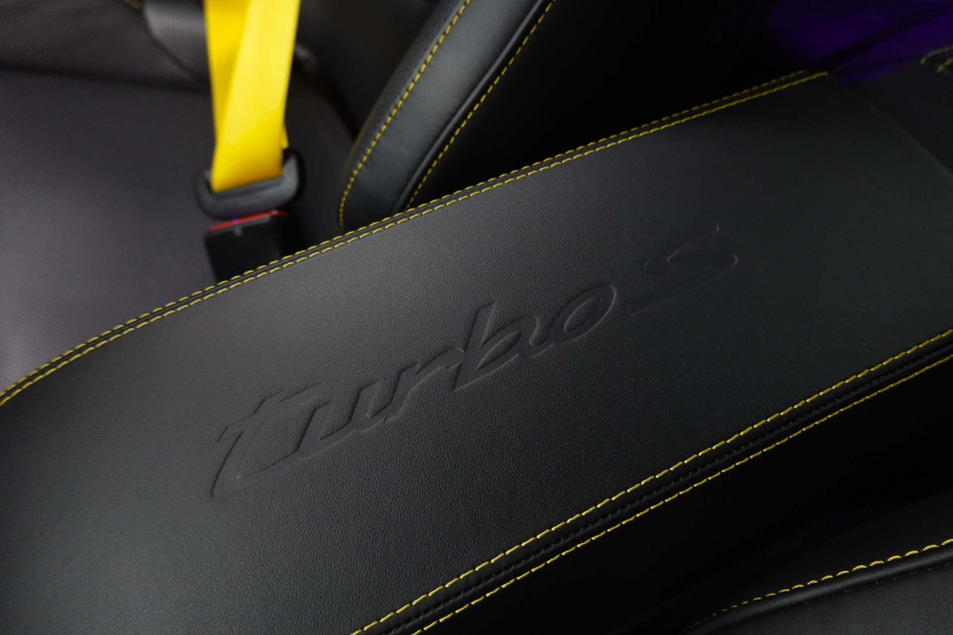 PORSCHE 911 TURBO S PDK BLACK 992.1 APPROVED // LIFT // AERO KIT. // TRAUM FZ // VOLLENDET-image-32