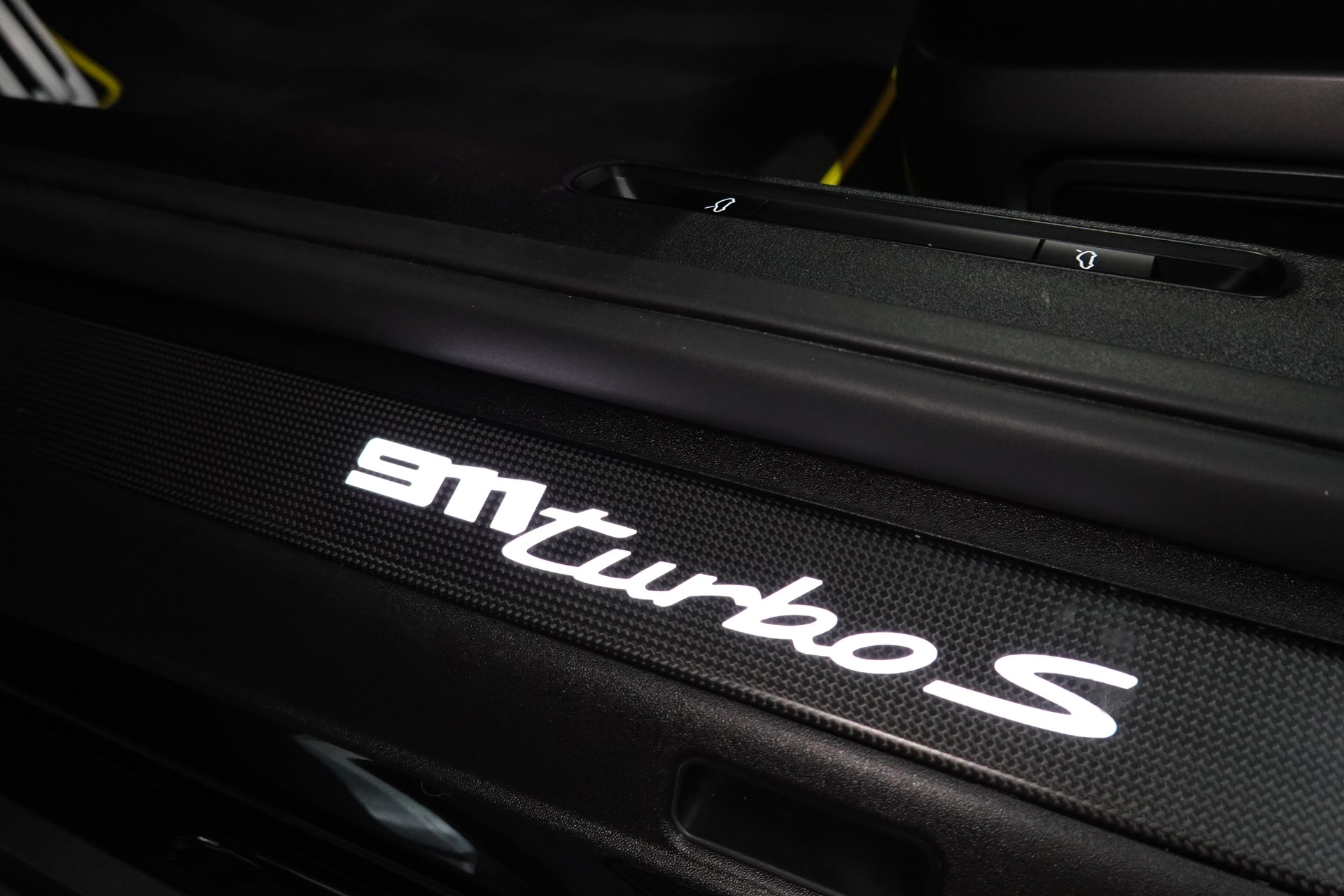PORSCHE 911 TURBO S PDK BLACK 992.1 APPROVED // LIFT // AERO KIT. // TRAUM FZ // VOLLENDET-image-39
