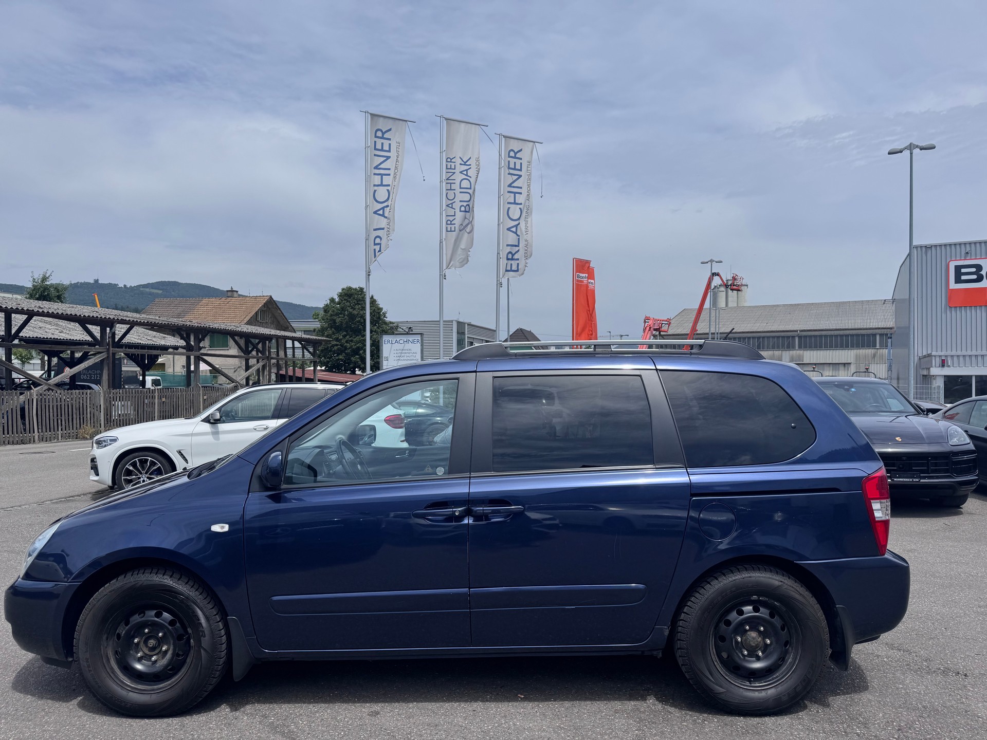 KIA Carnival 2.9 CRDi Style-image-2