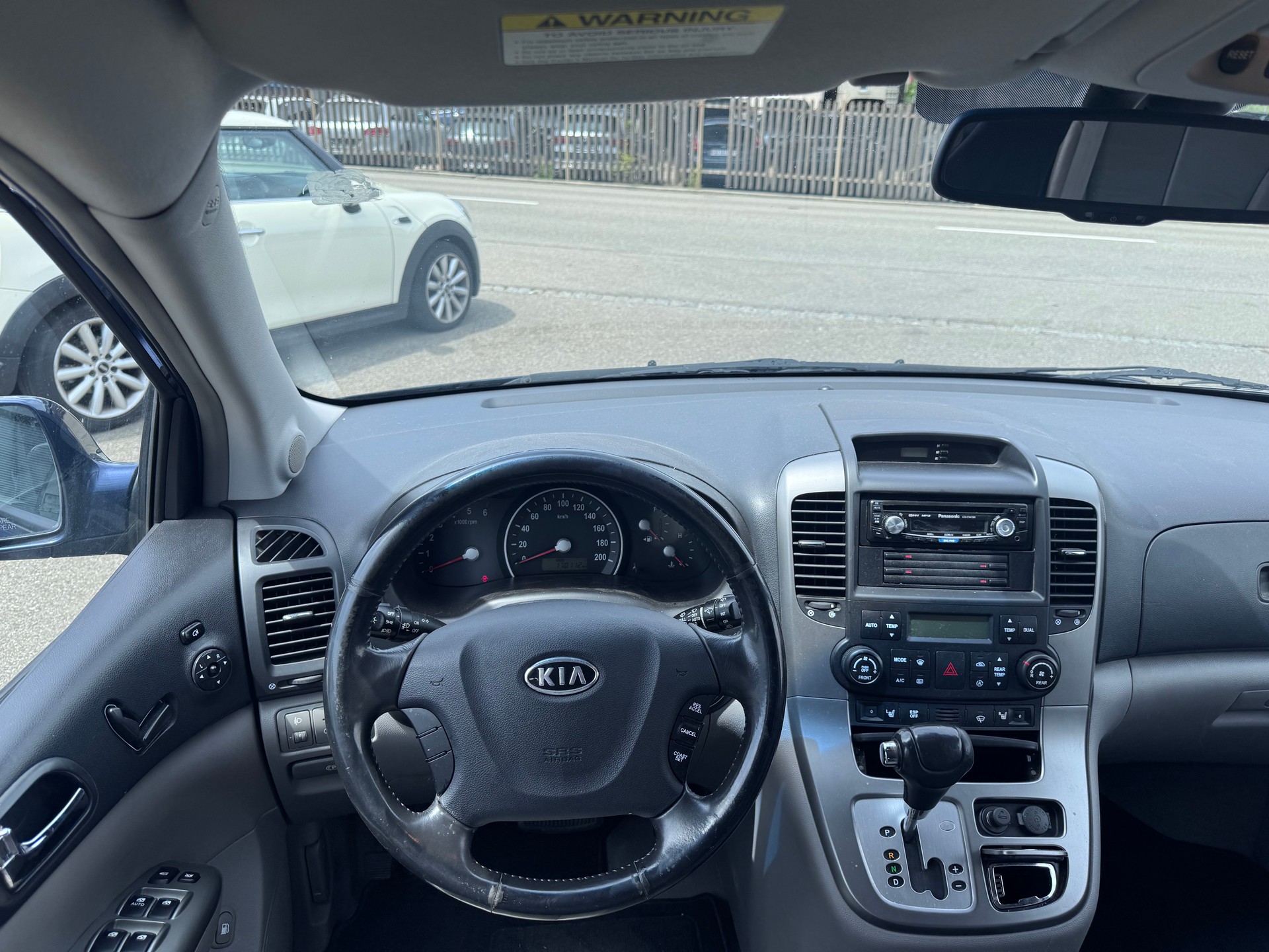 KIA Carnival 2.9 CRDi Style-image-8