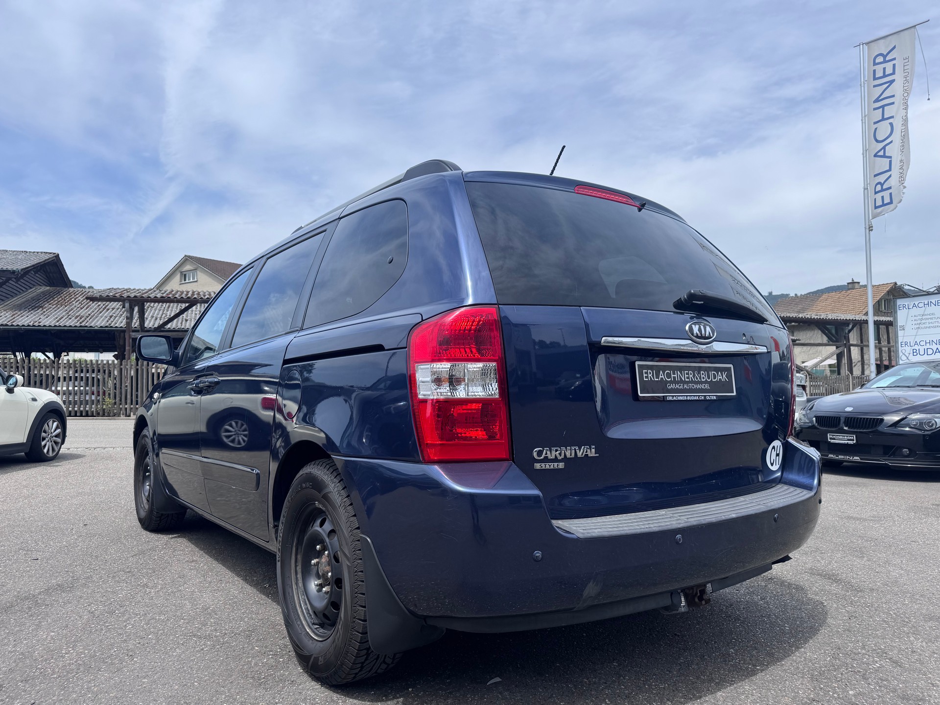 KIA Carnival 2.9 CRDi Style-image-3