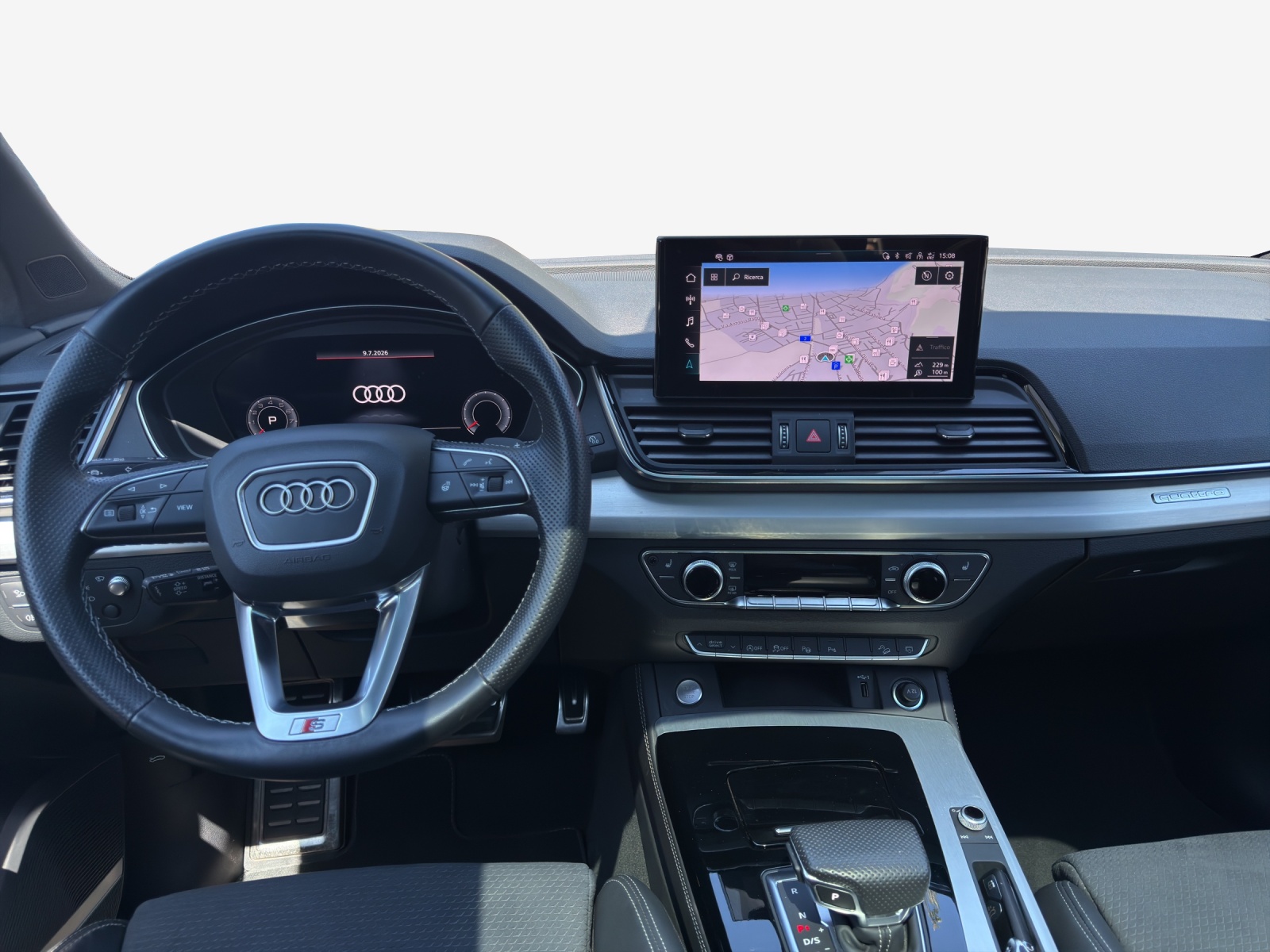 AUDI Q5 40 TFSI S line quattro S-tronic-image-8