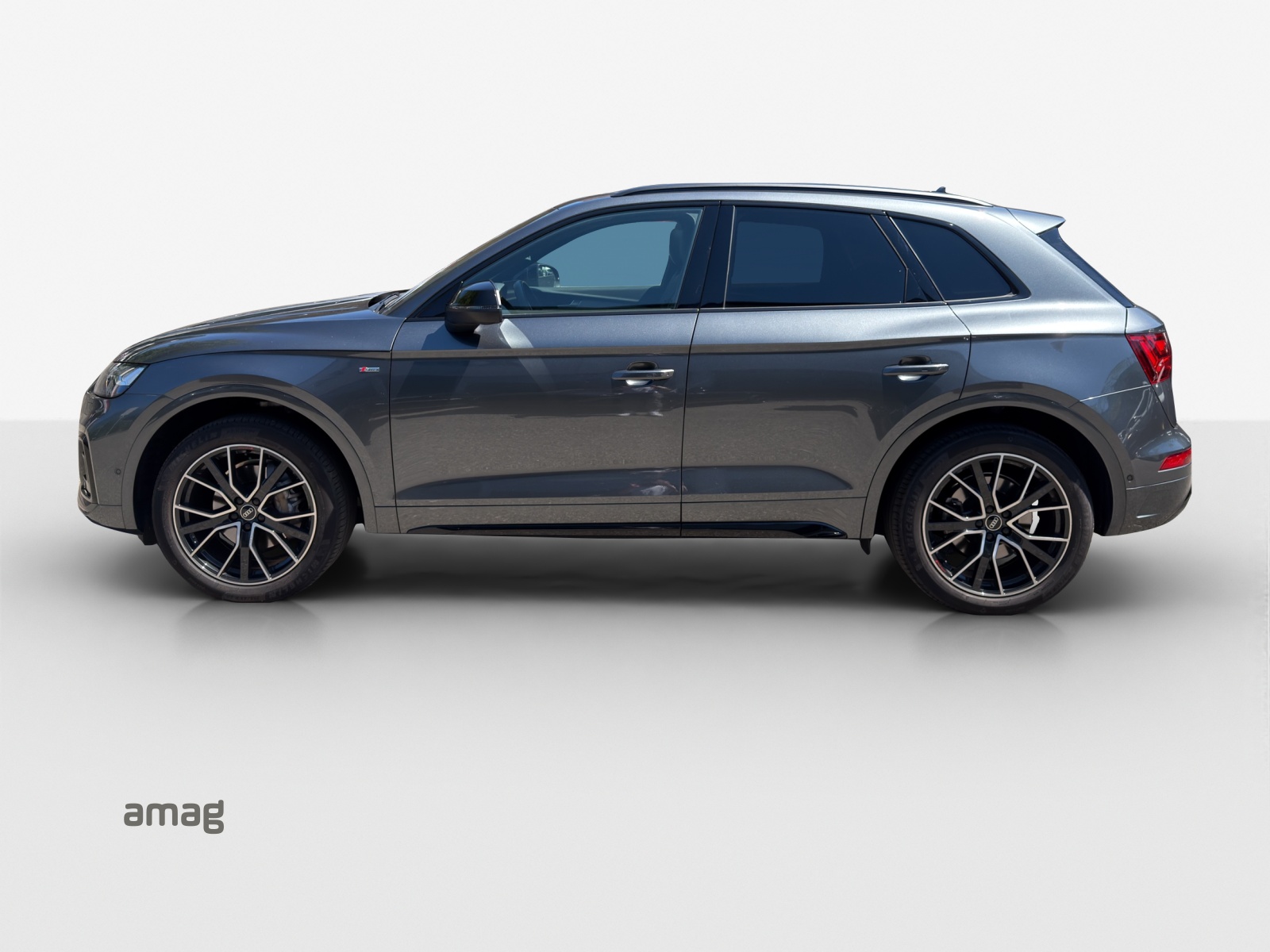AUDI Q5 40 TFSI S line quattro S-tronic-image-1