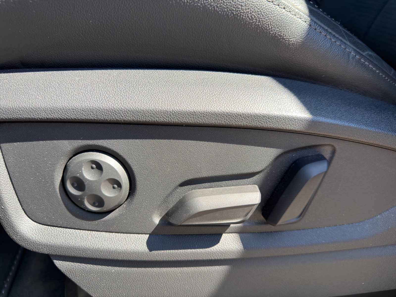 AUDI Q5 40 TFSI S line quattro S-tronic-image-14