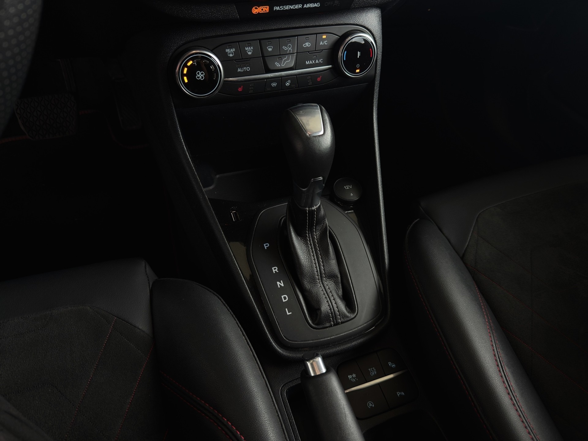 FORD Fiesta 1.0 SCTi MHEV ST Line X Automat-image-14
