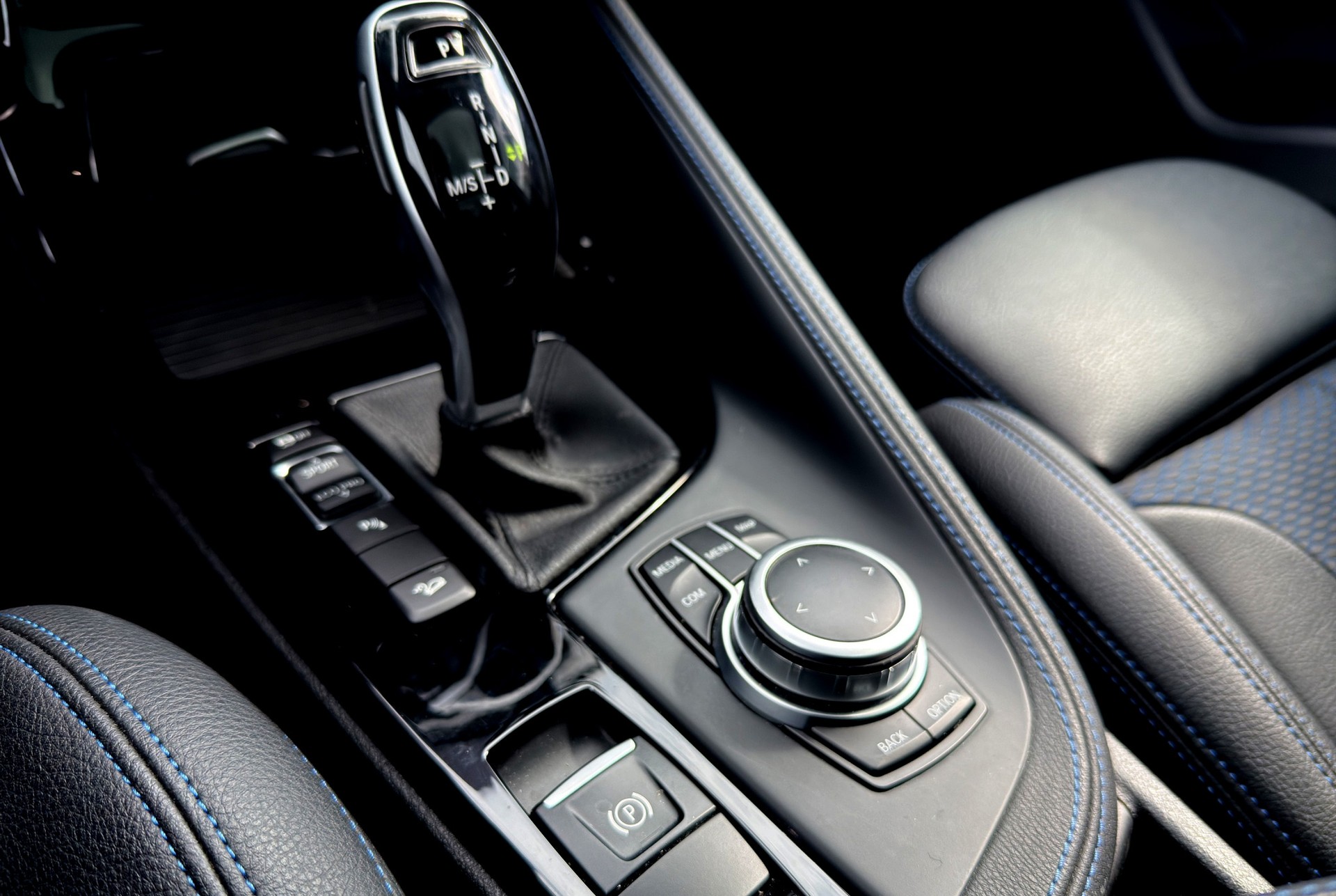 BMW X1 xDrive 25d M Sport Steptronic-image-11