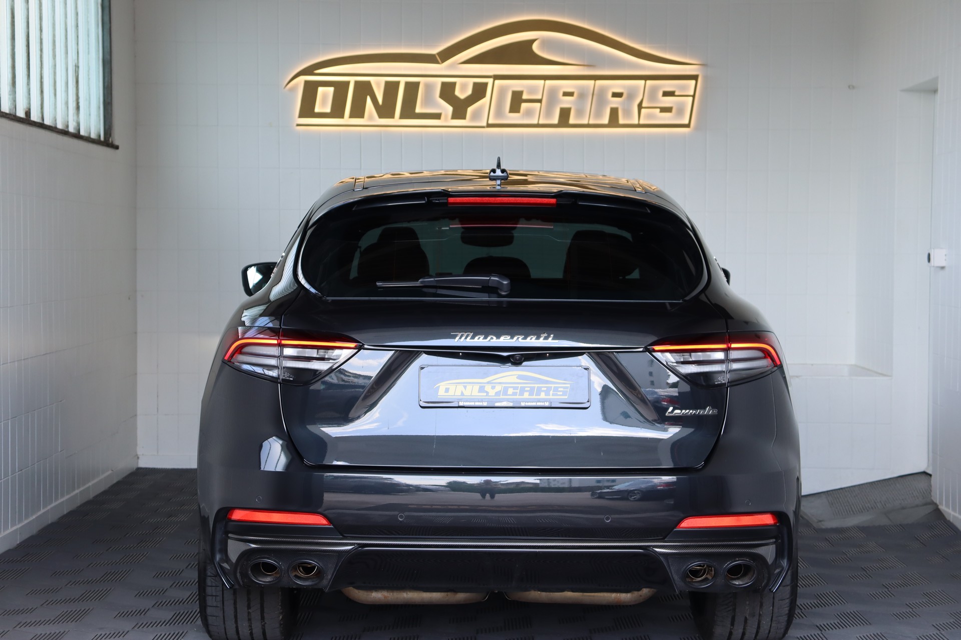 MASERATI Levante 3.8 V8 Trofeo Q4 Automatica Ultima-image-13
