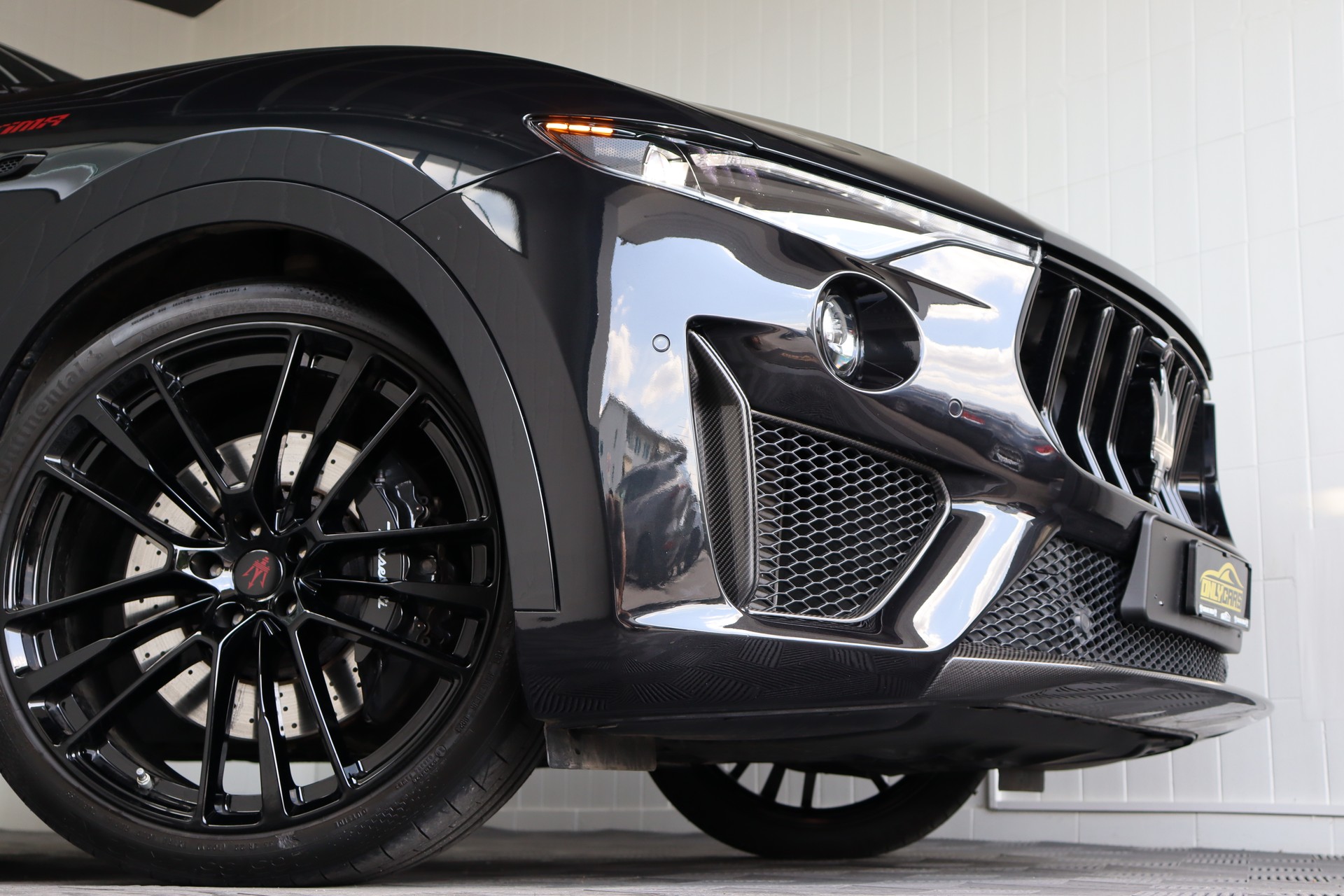 MASERATI Levante 3.8 V8 Trofeo Q4 Automatica Ultima-image-4