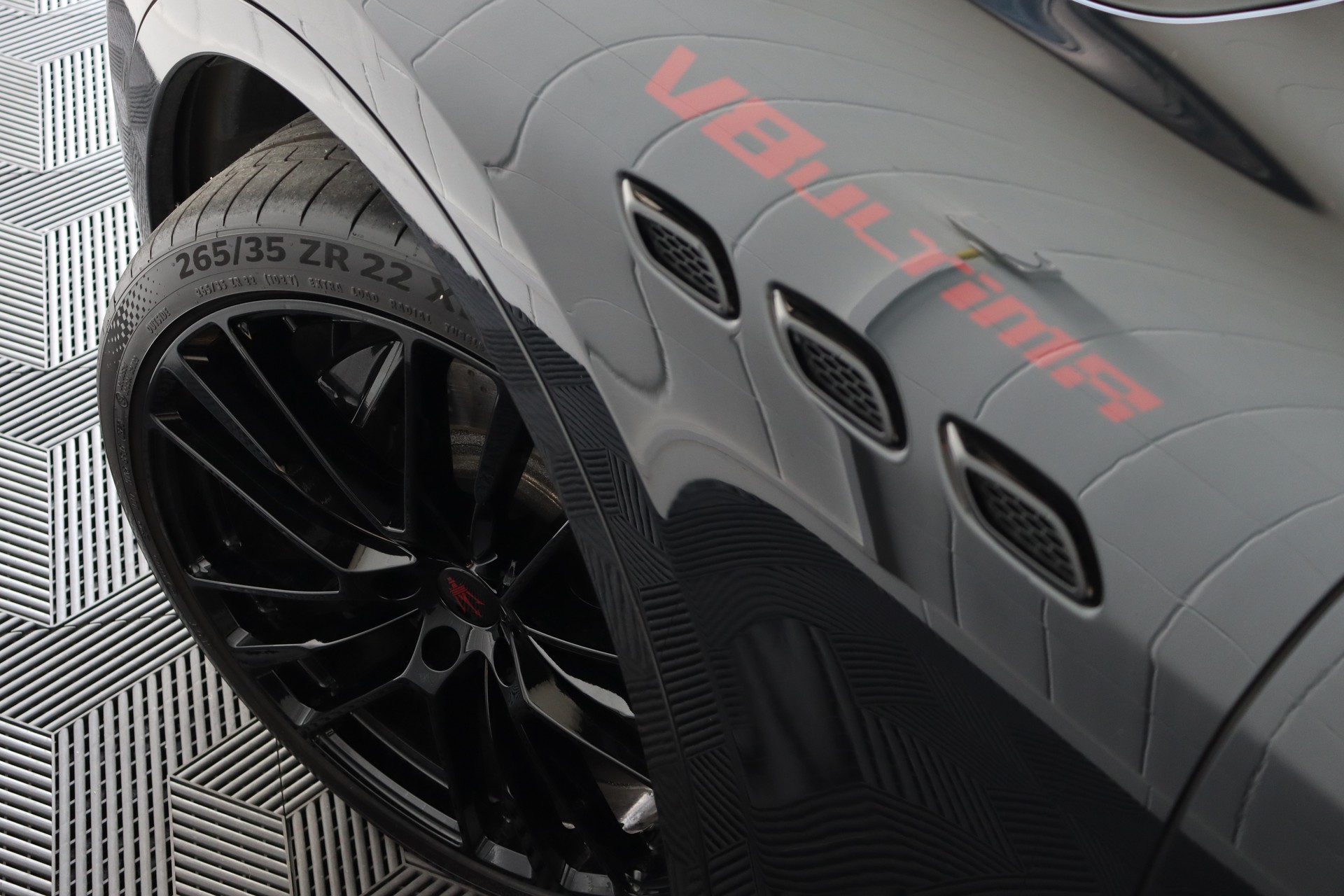 MASERATI Levante 3.8 V8 Trofeo Q4 Automatica Ultima-image-8