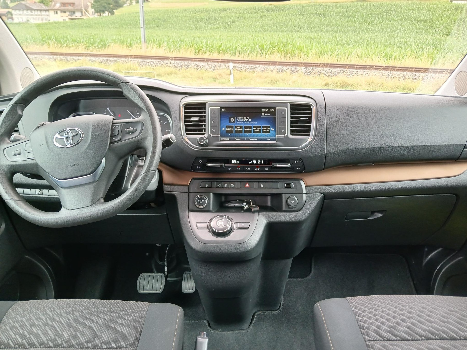 TOYOTA PROACE Verso L1 2.0 D Trend-image-12