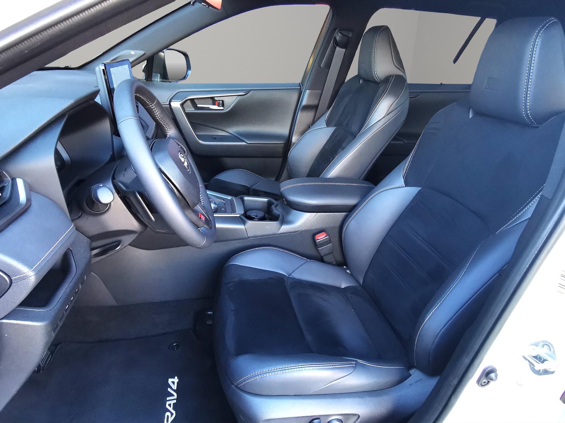 TOYOTA RAV4 2.5 Plug-In-Hybrid GR Sport-image-1