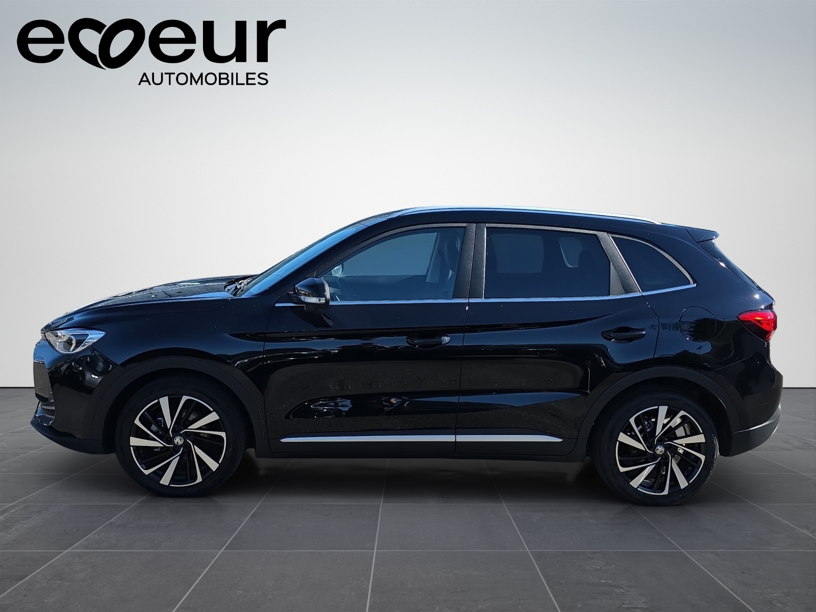 MG ZS 1.5 Hybrid+ Luxury-image-2