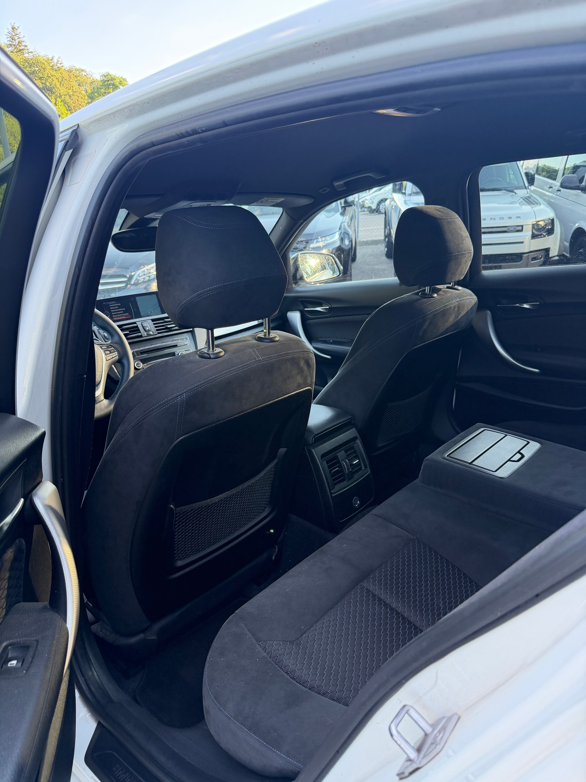 BMW M135i xDrive Steptronic-image-8