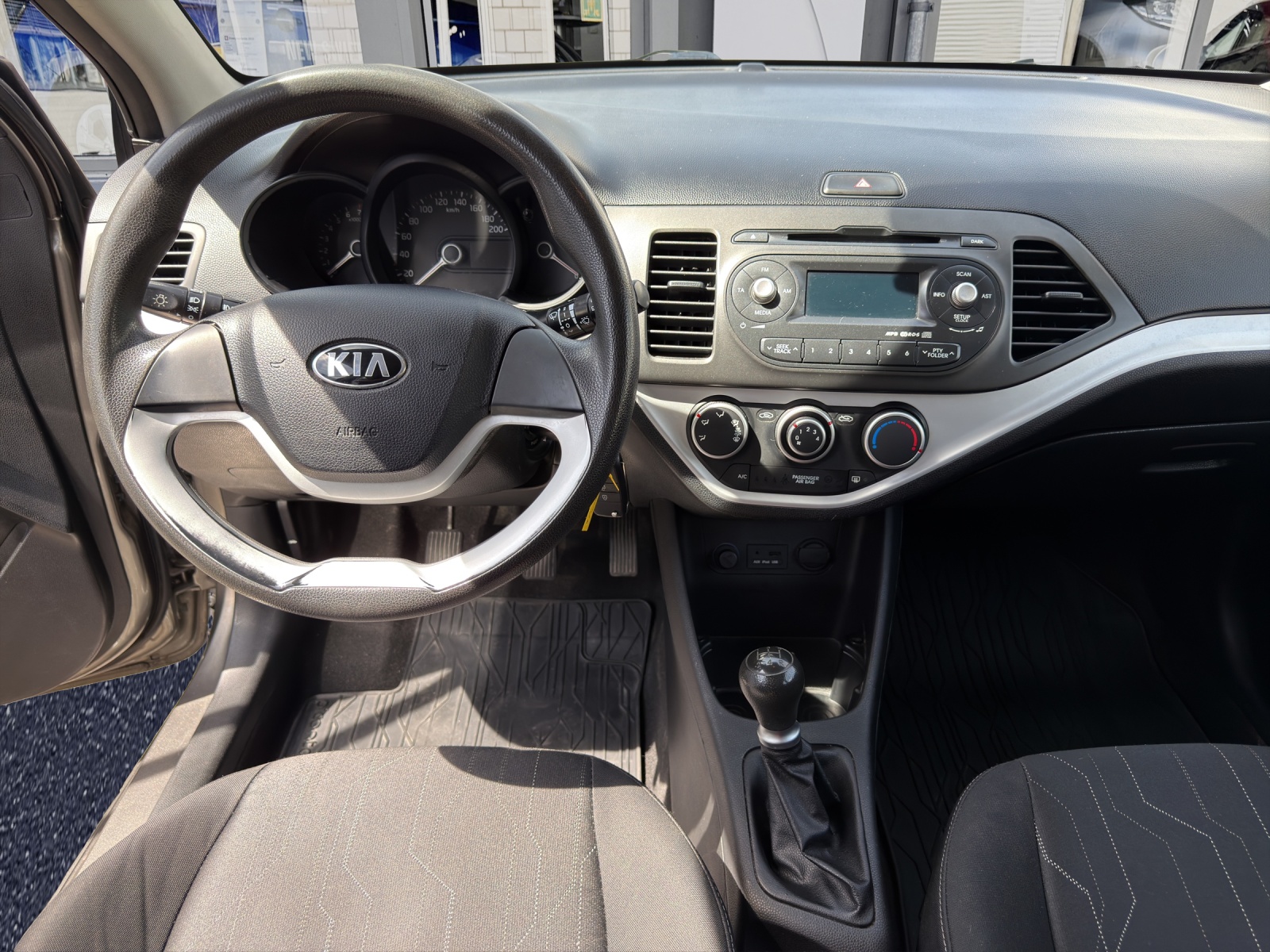 KIA Picanto 1.2 CVVT Trend-image-12