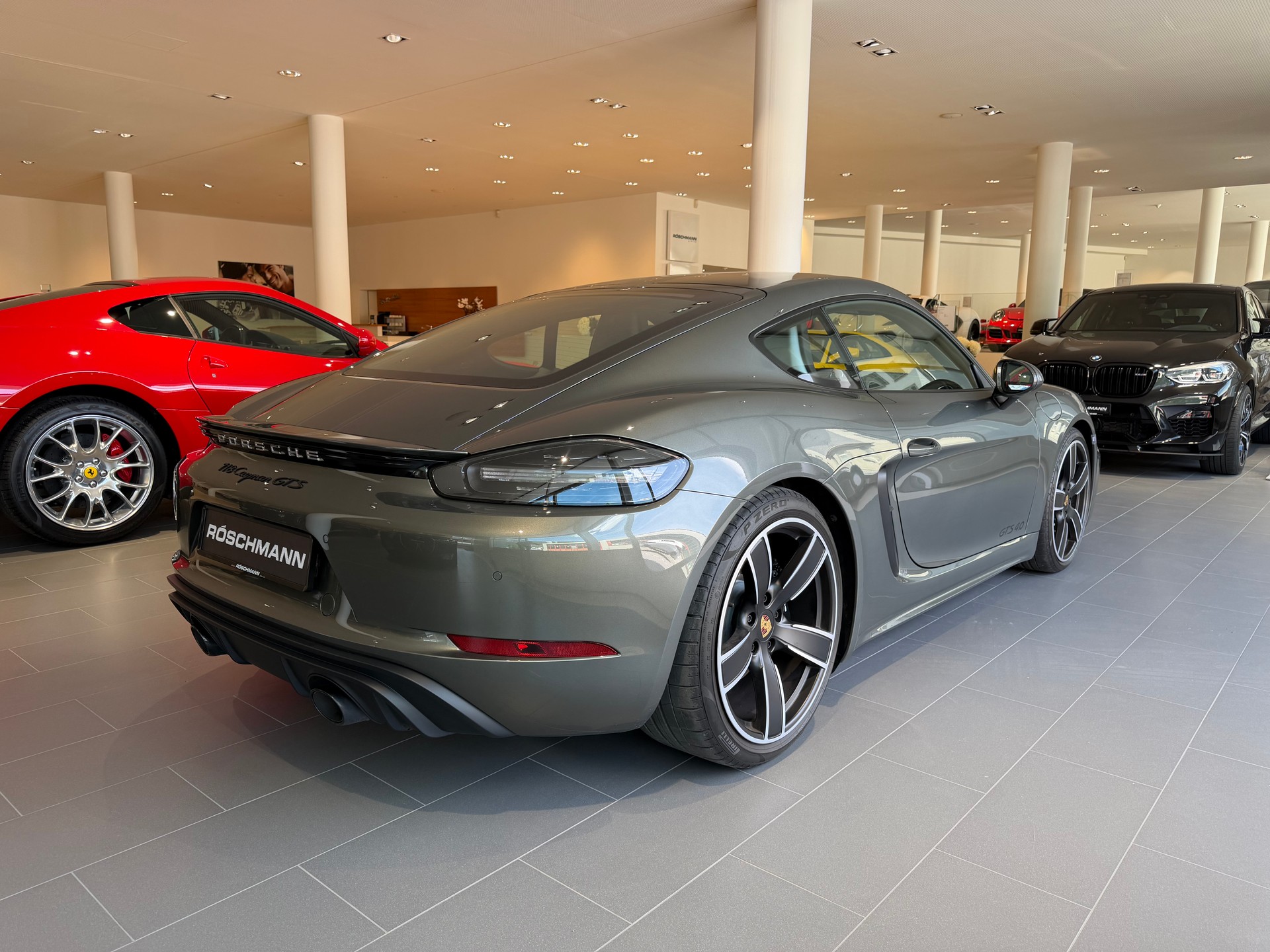 PORSCHE 718 Cayman GTS 4.0 PDK-image-5