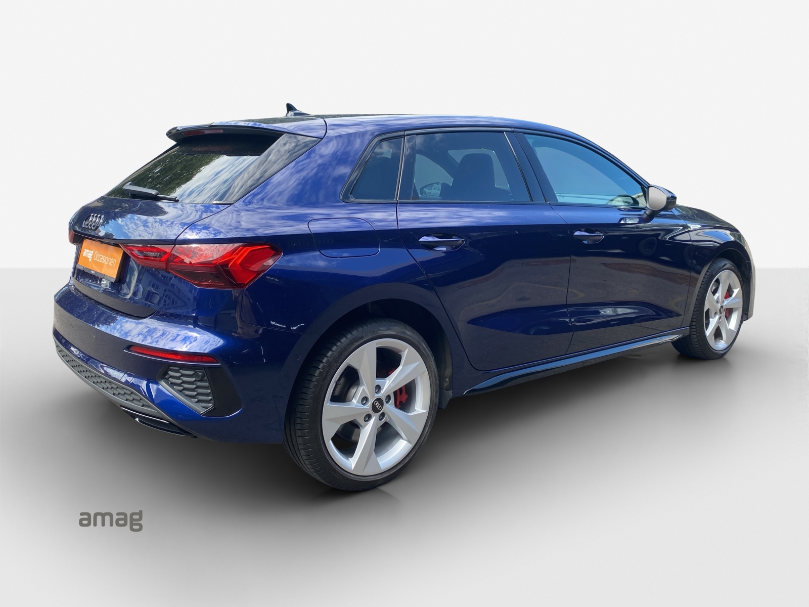 AUDI A3 Sportback 45 TFSI e S line S-tronic-image-4