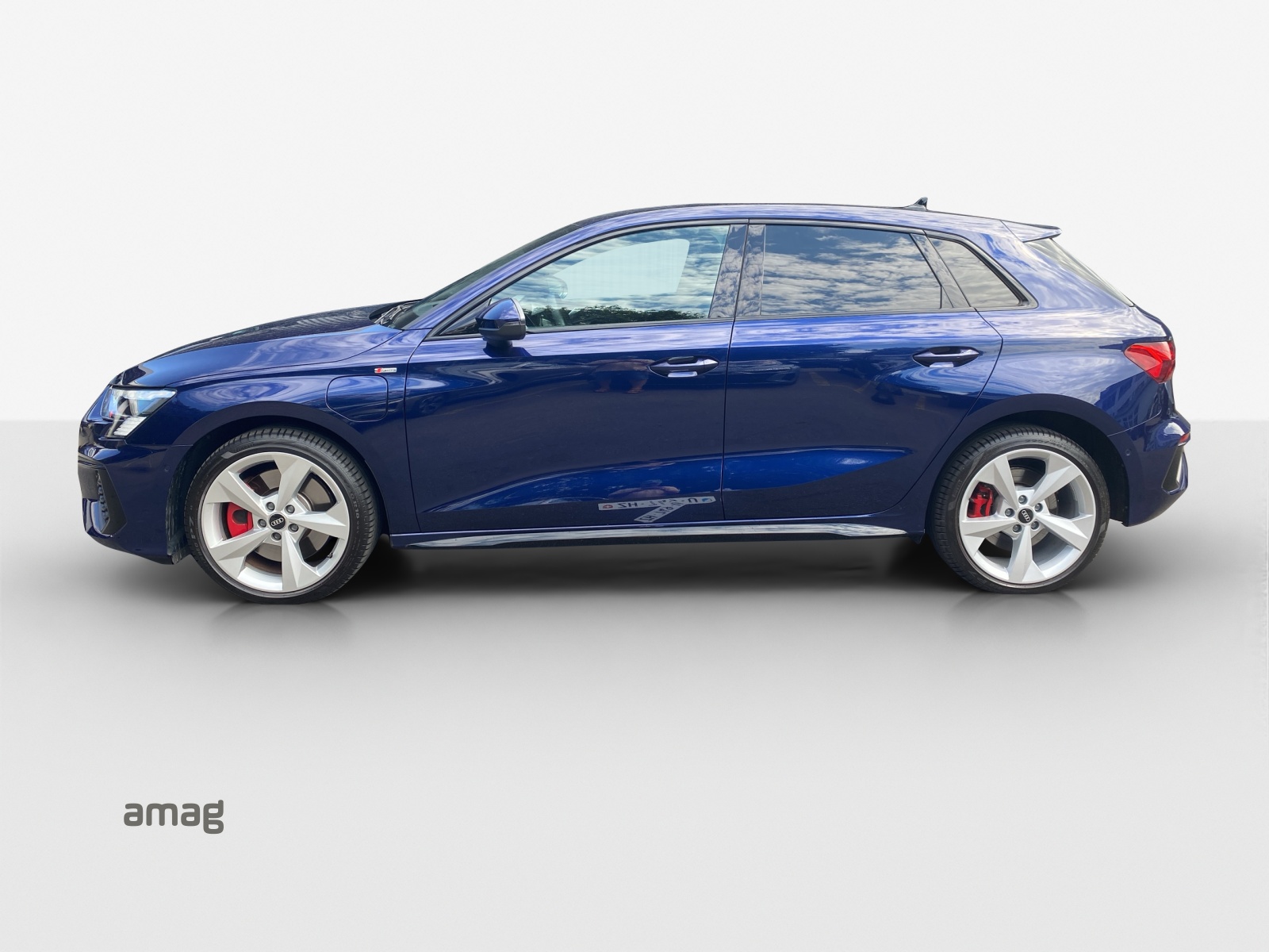 AUDI A3 Sportback 45 TFSI e S line S-tronic-image-1