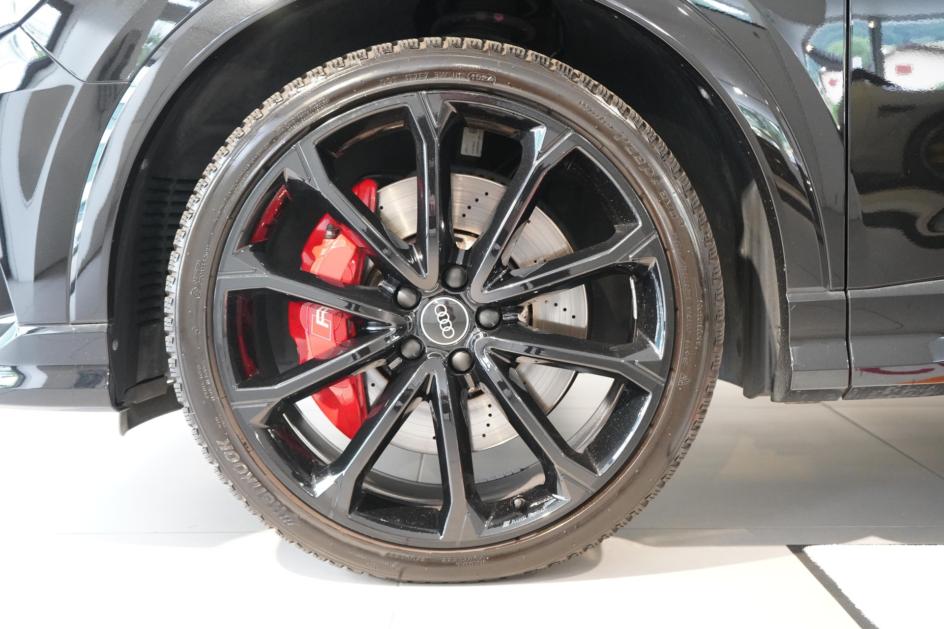 AUDI RS Q3 2.5 TFSI quattro S-Tronic-image-21