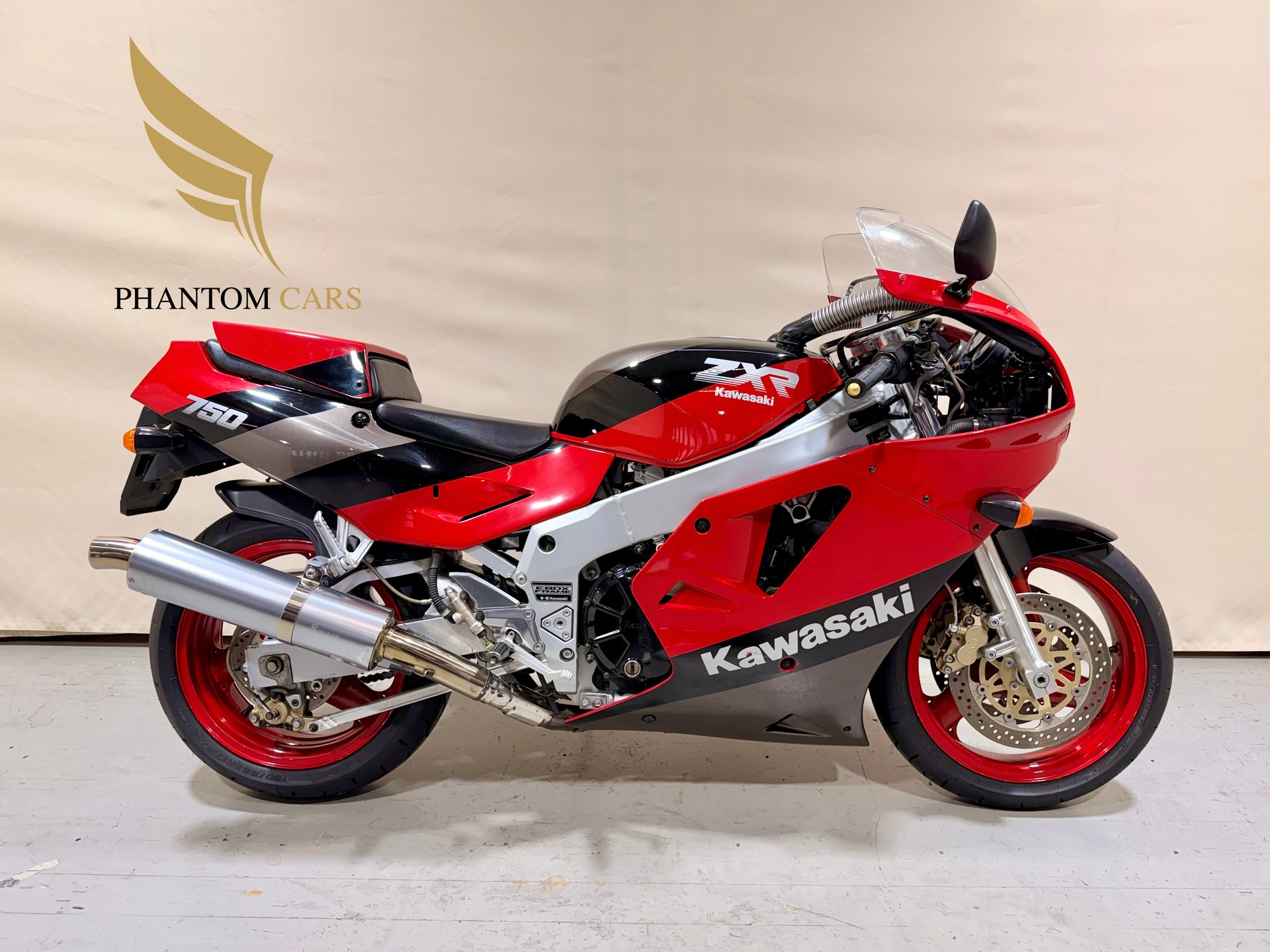 KAWASAKI ZXR-750