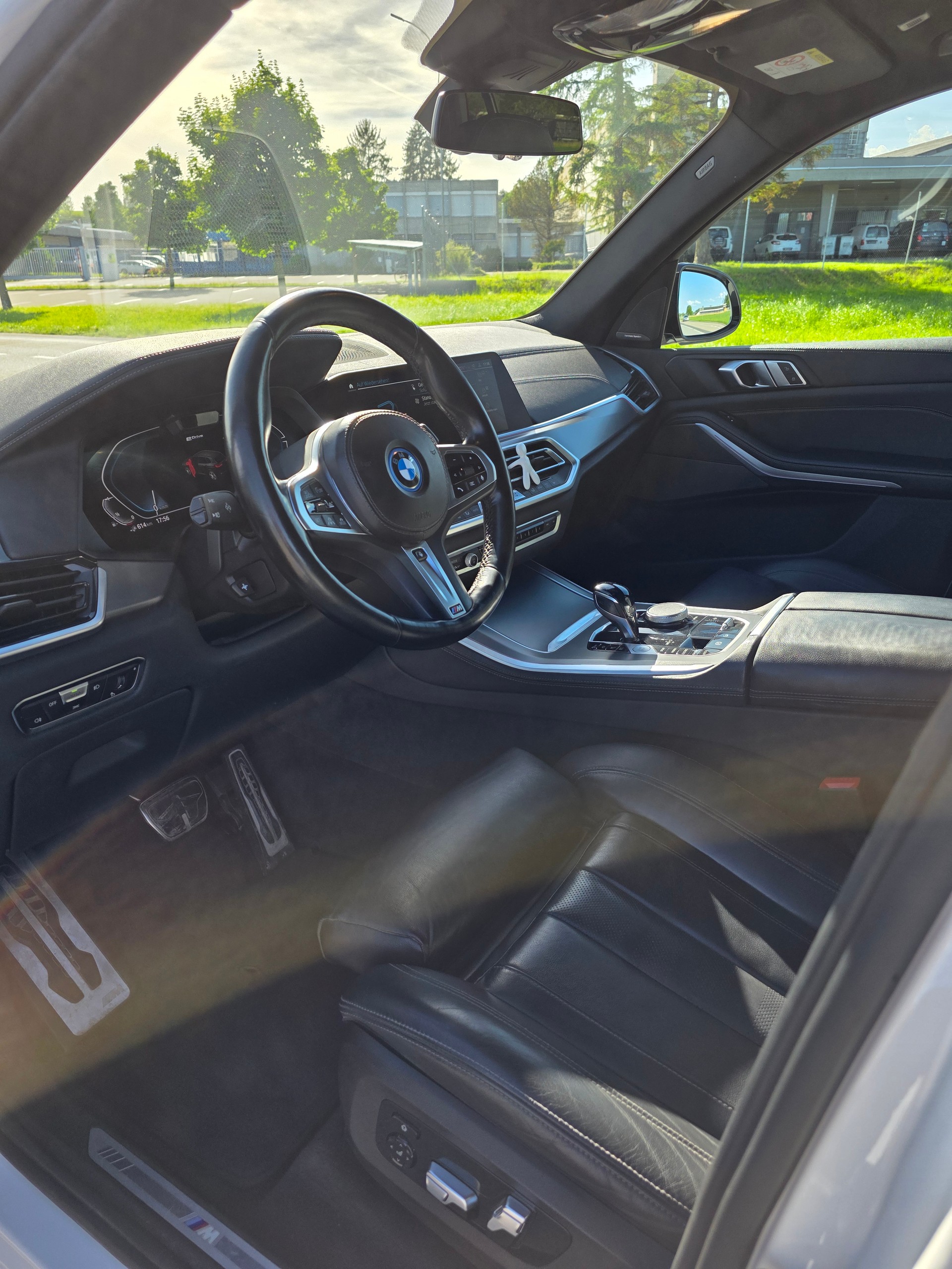 BMW 45e xDrive-image-9