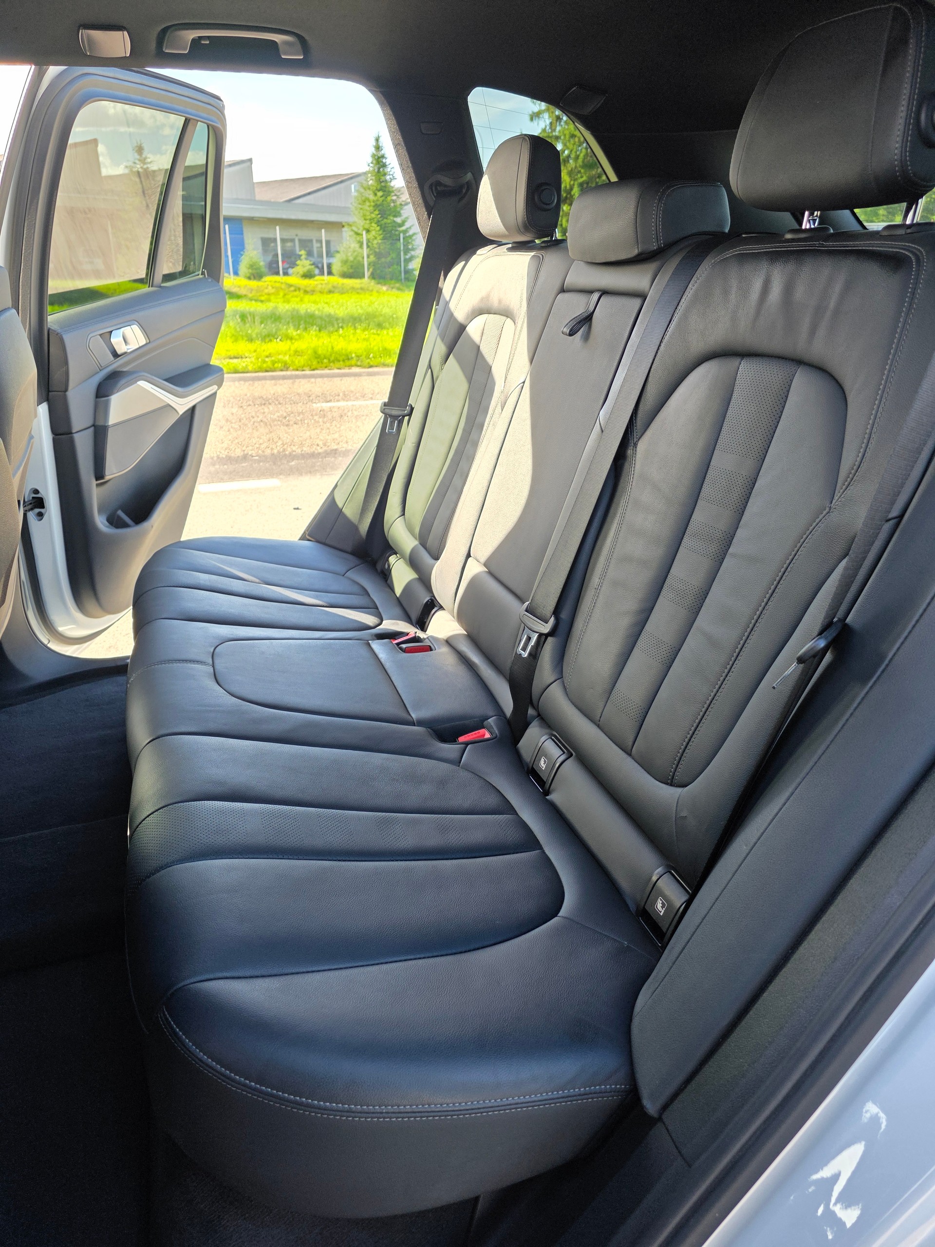 BMW 45e xDrive-image-8