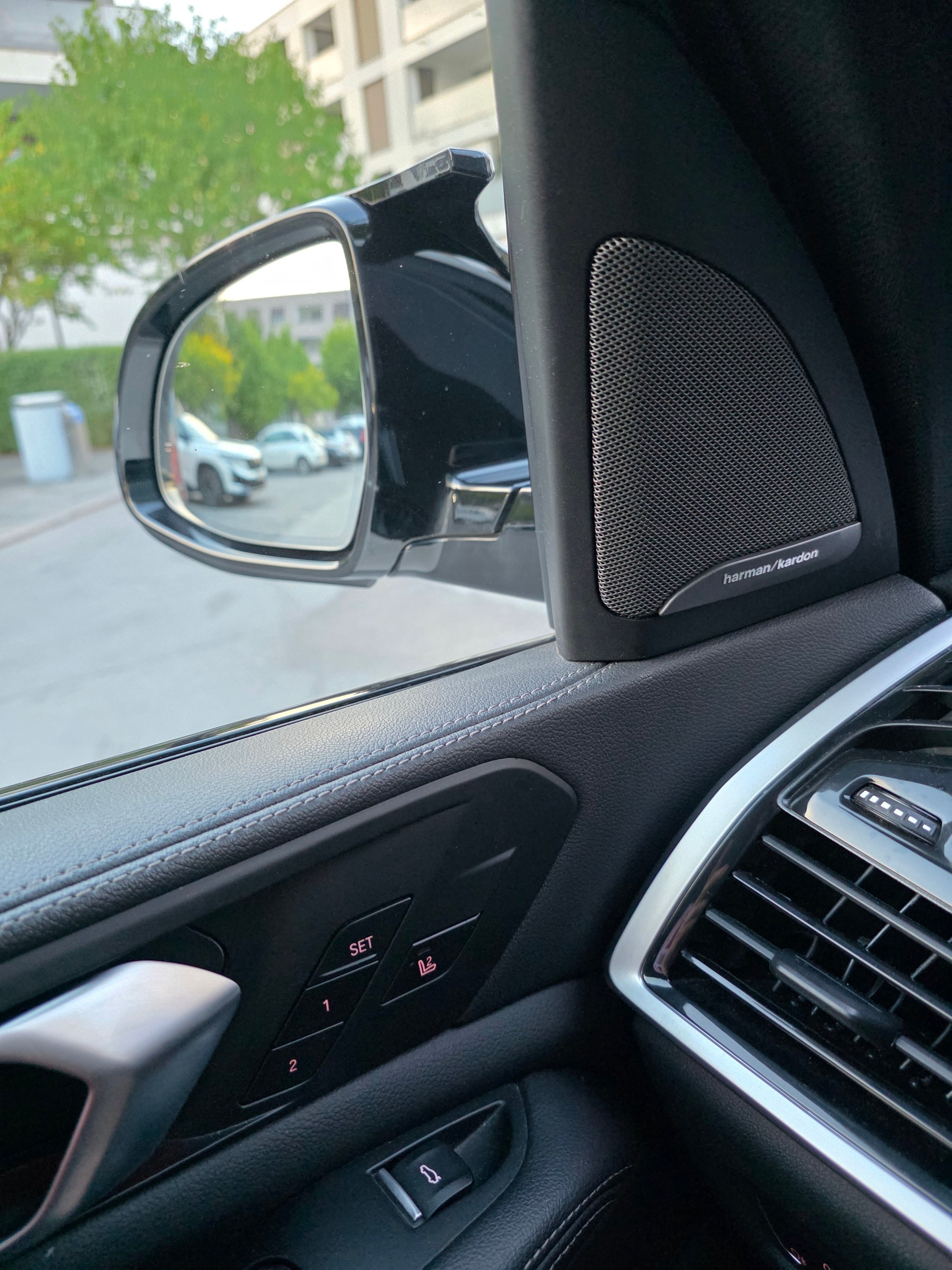 BMW 45e xDrive-image-5