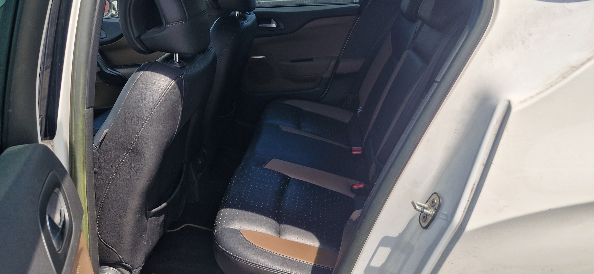 DS AUTOMOBILES DS4 1.6 THP Sport Chic-image-6
