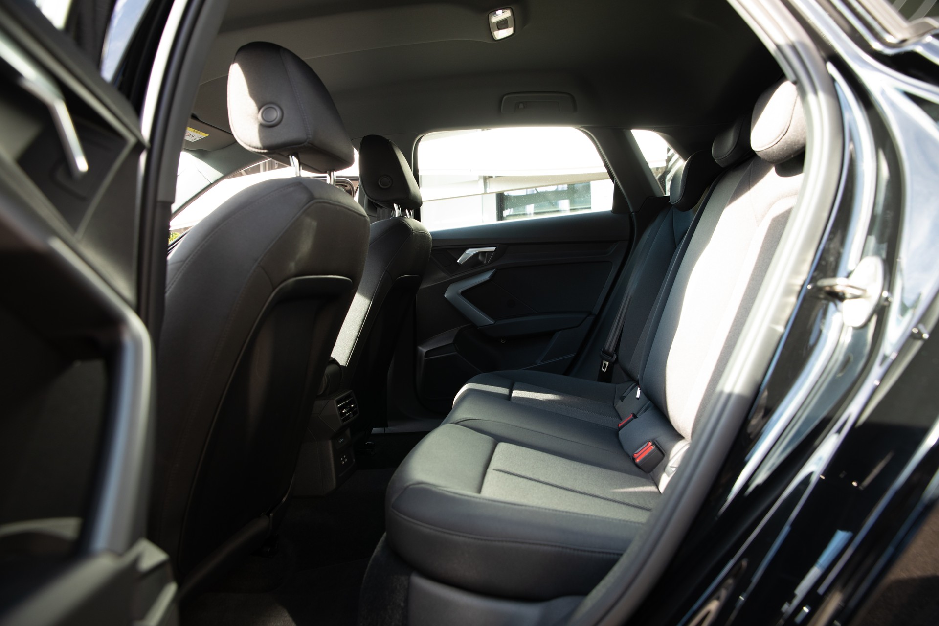 AUDI A3 Sportback 35 TFSI S-tronic-image-11