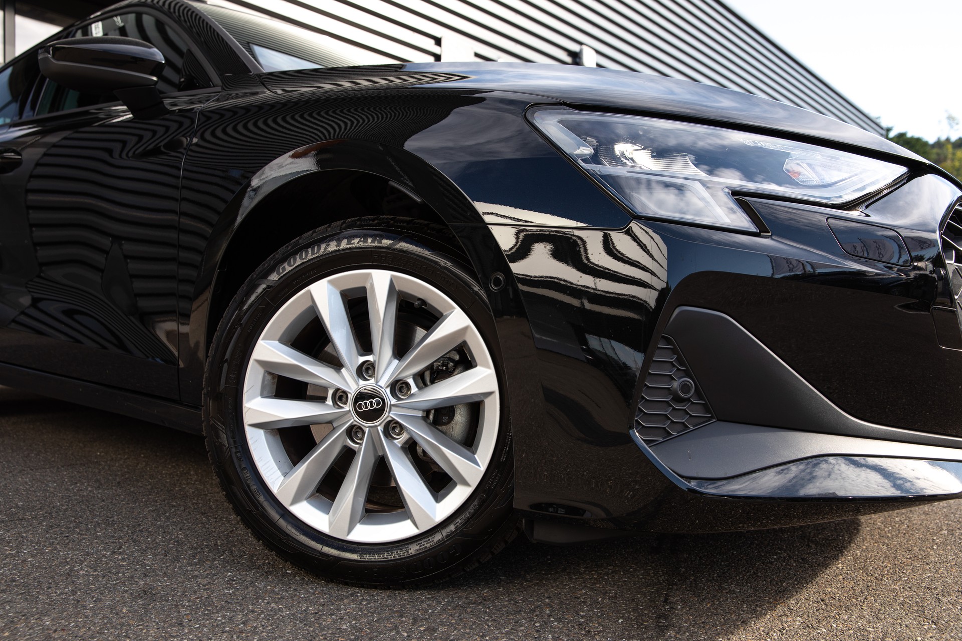 AUDI A3 Sportback 35 TFSI S-tronic-image-7