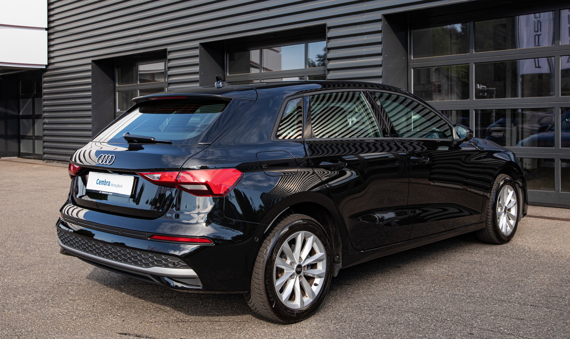 AUDI A3 Sportback 35 TFSI S-tronic-image-3