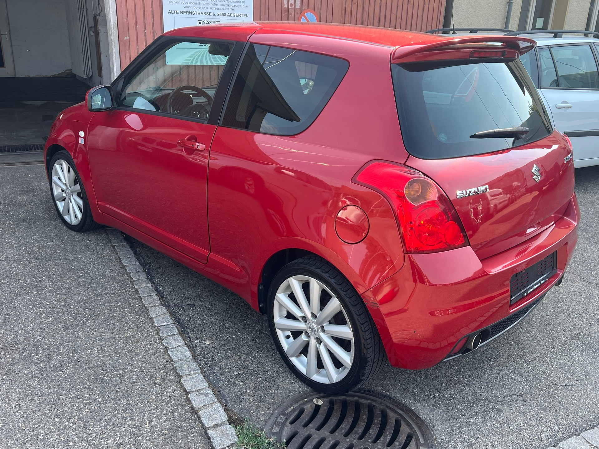 SUZUKI Swift 1.6i 16V Sport-image-5