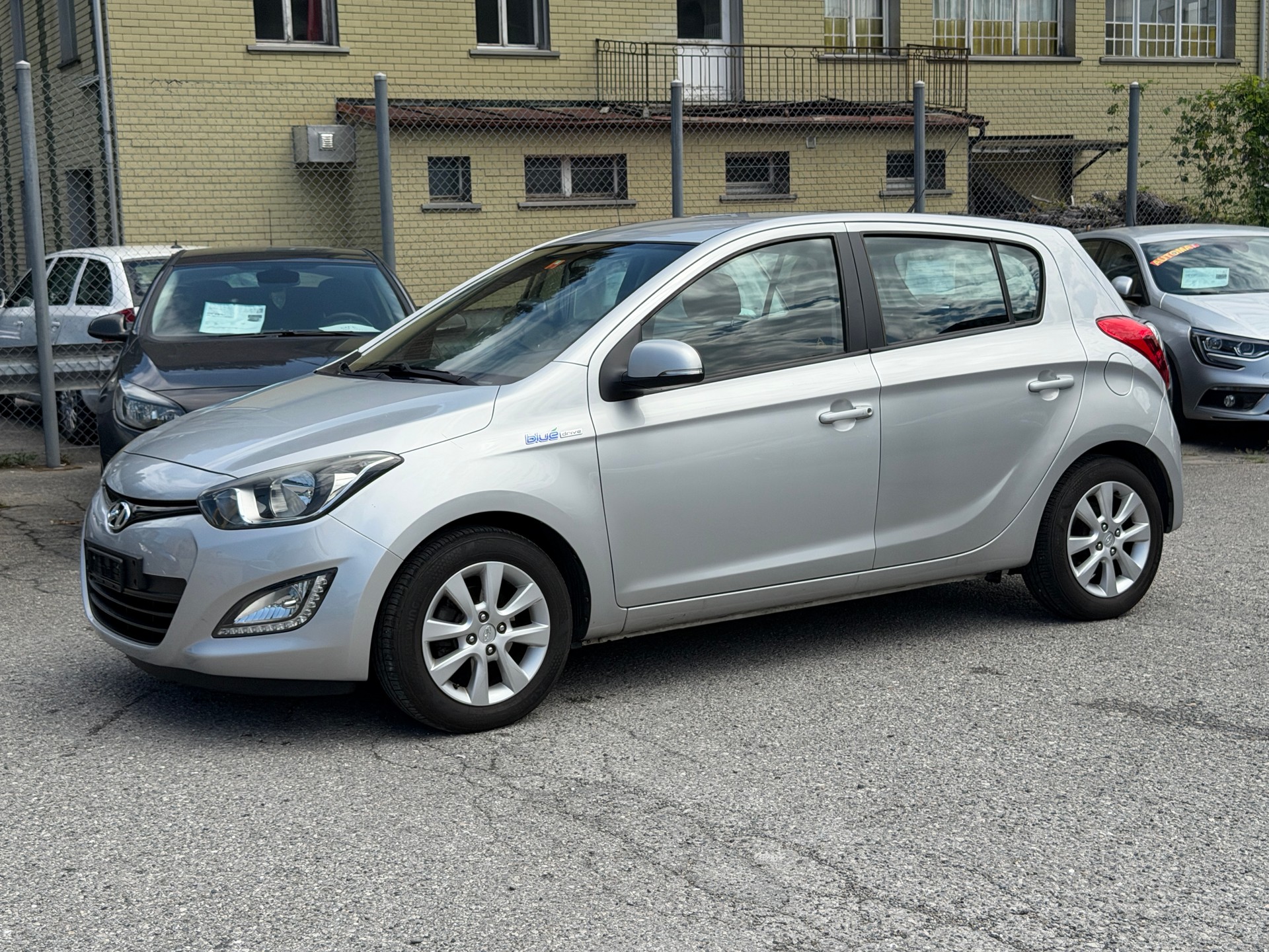 HYUNDAI i20 1.4 Style-image-2