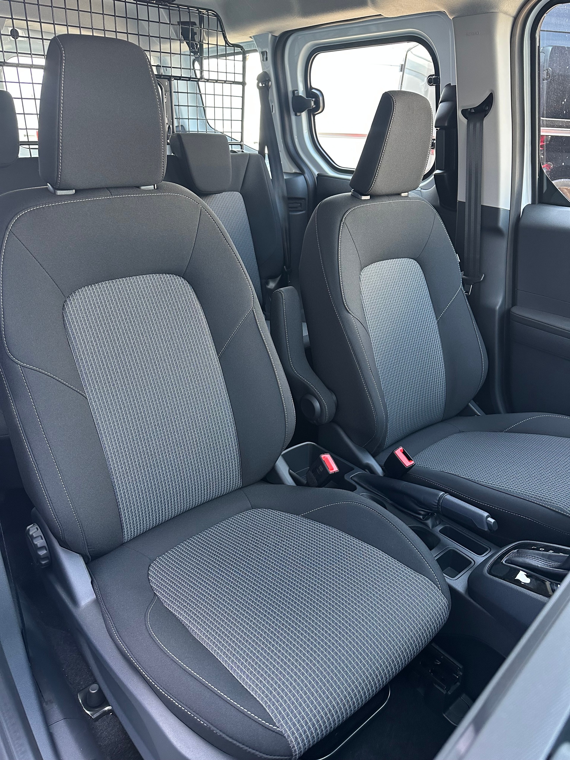 FORD Transit Courier dcab. van 1.0 Trend/125CV/Aut.-image-14