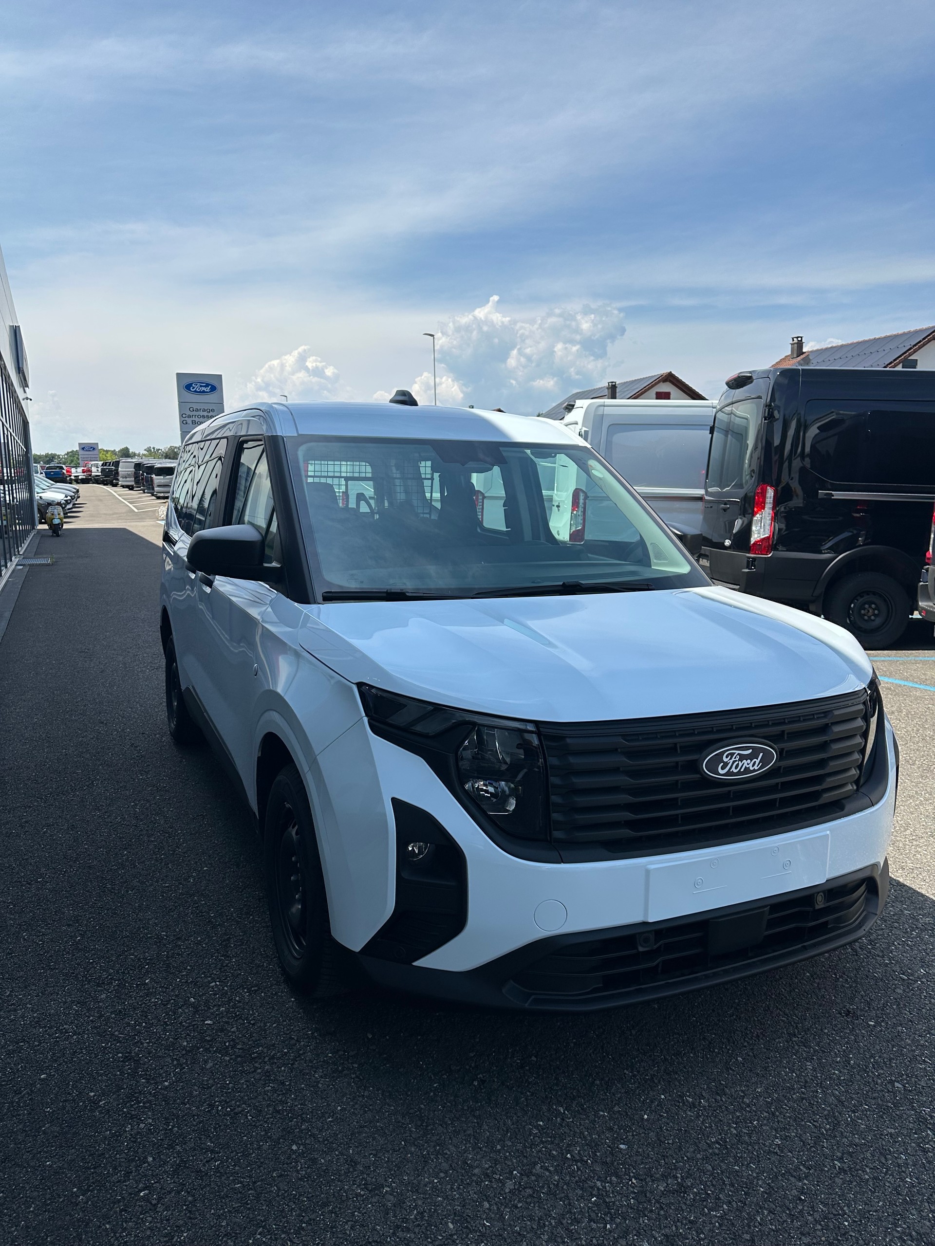 FORD Transit Courier dcab. van 1.0 Trend/125CV/Aut.-image-7
