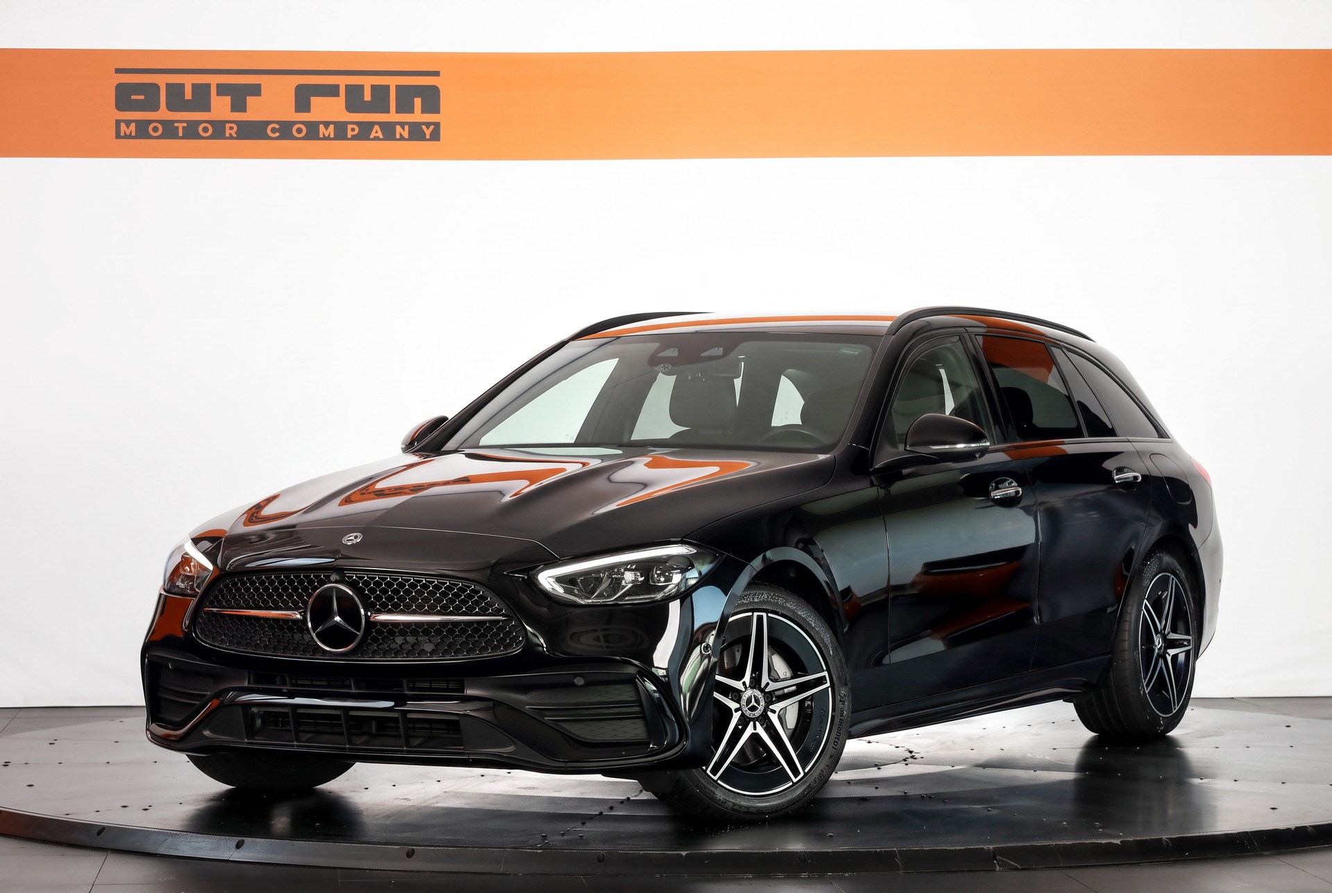 MERCEDES-BENZ C 300 e T AMG Line-image-0