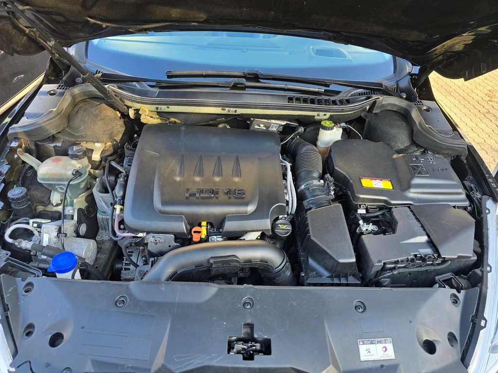 PEUGEOT 508 SW 2.2 HDI GT Automatic-image-13