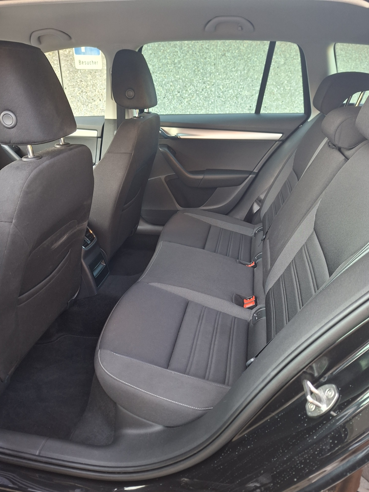 SKODA 2.0 TDI 184 Ambition 4x4 DSG-image-4
