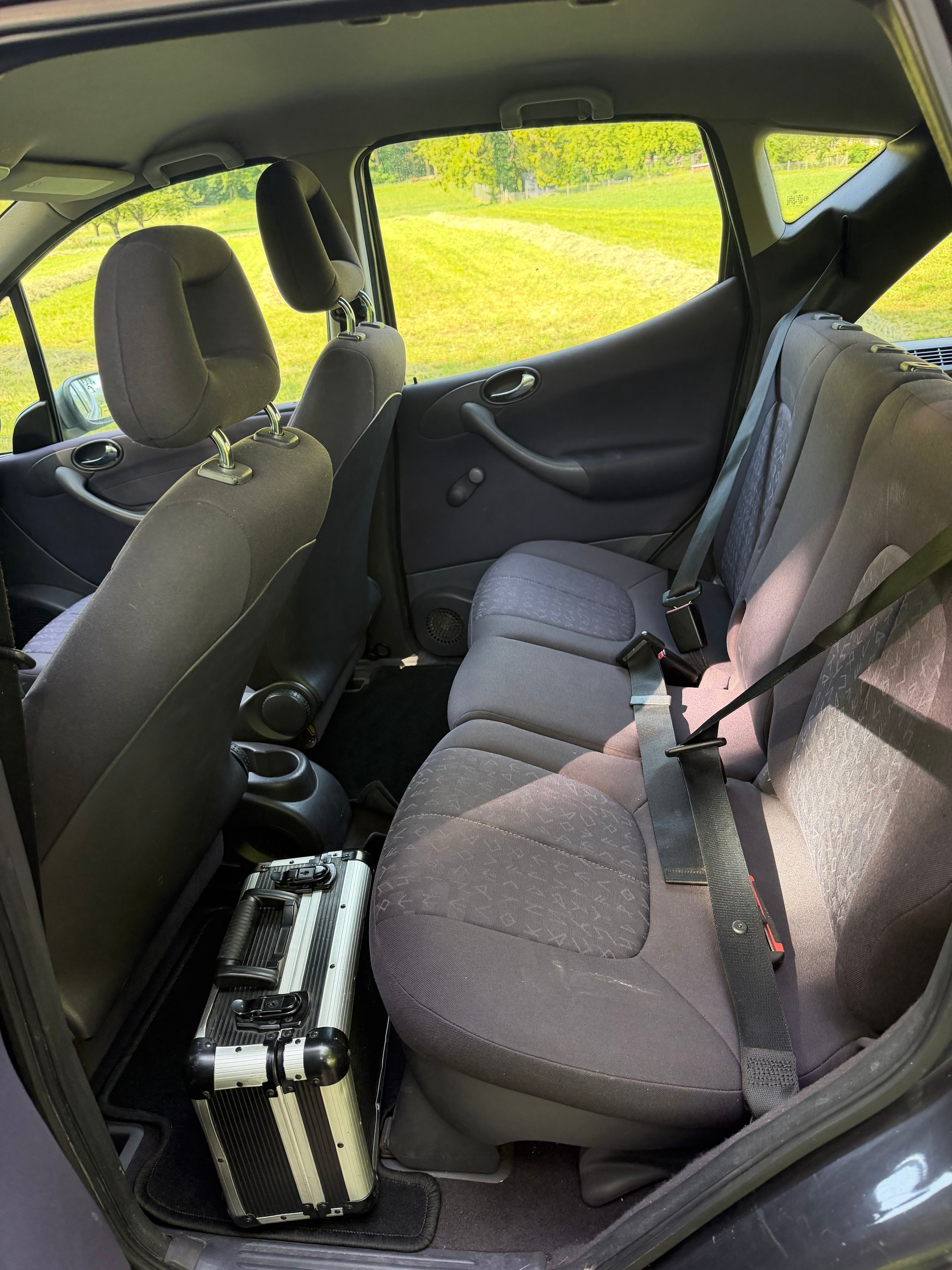 MERCEDES-BENZ A 140-image-6