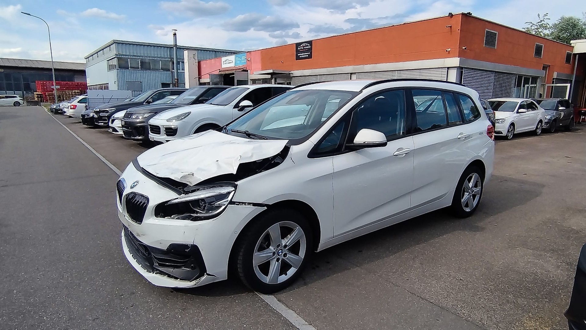 BMW 218d xDrive Gran Tourer Steptronic-image-8