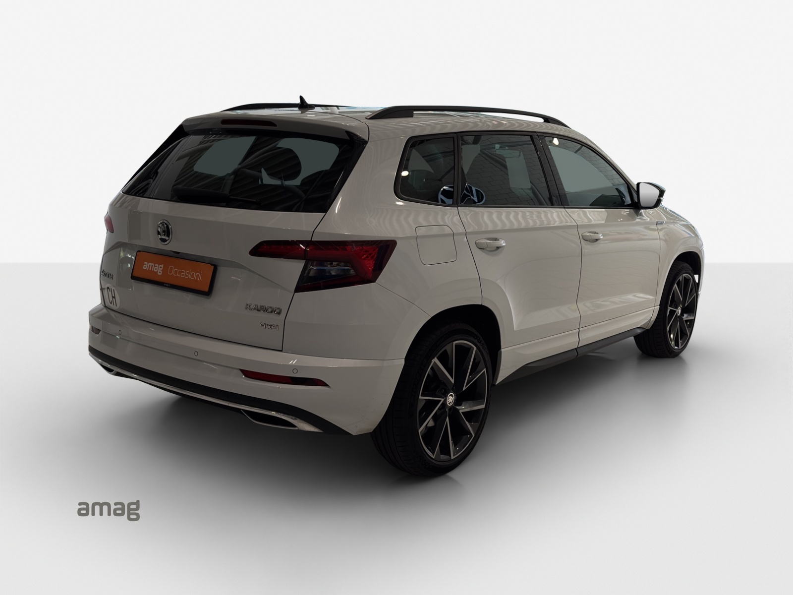 SKODA Karoq 2.0 TSI SportLine 4x4 DSG-image-4