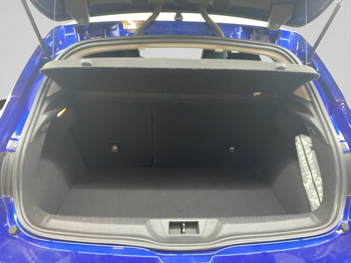 RENAULT Mégane 1.6 16V Turbo GT EDC-image-23