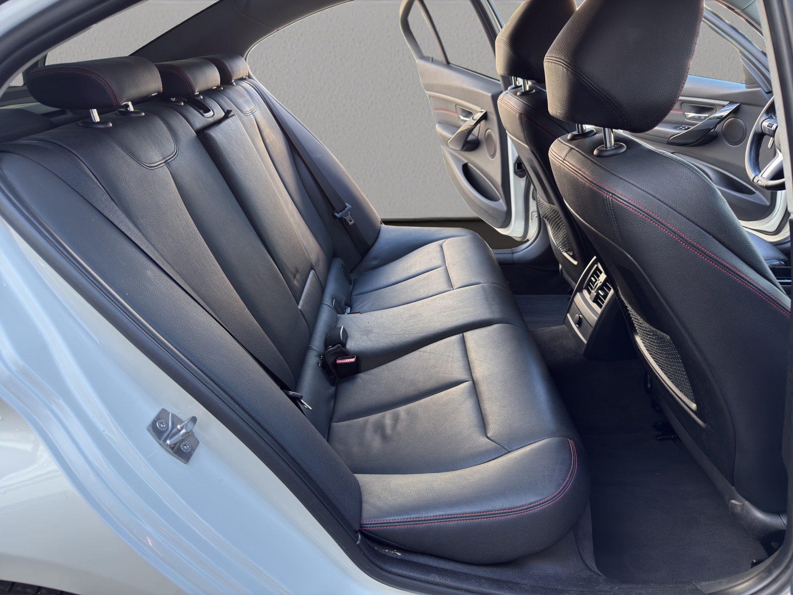 BMW 328i Sport Line Steptronic-image-17