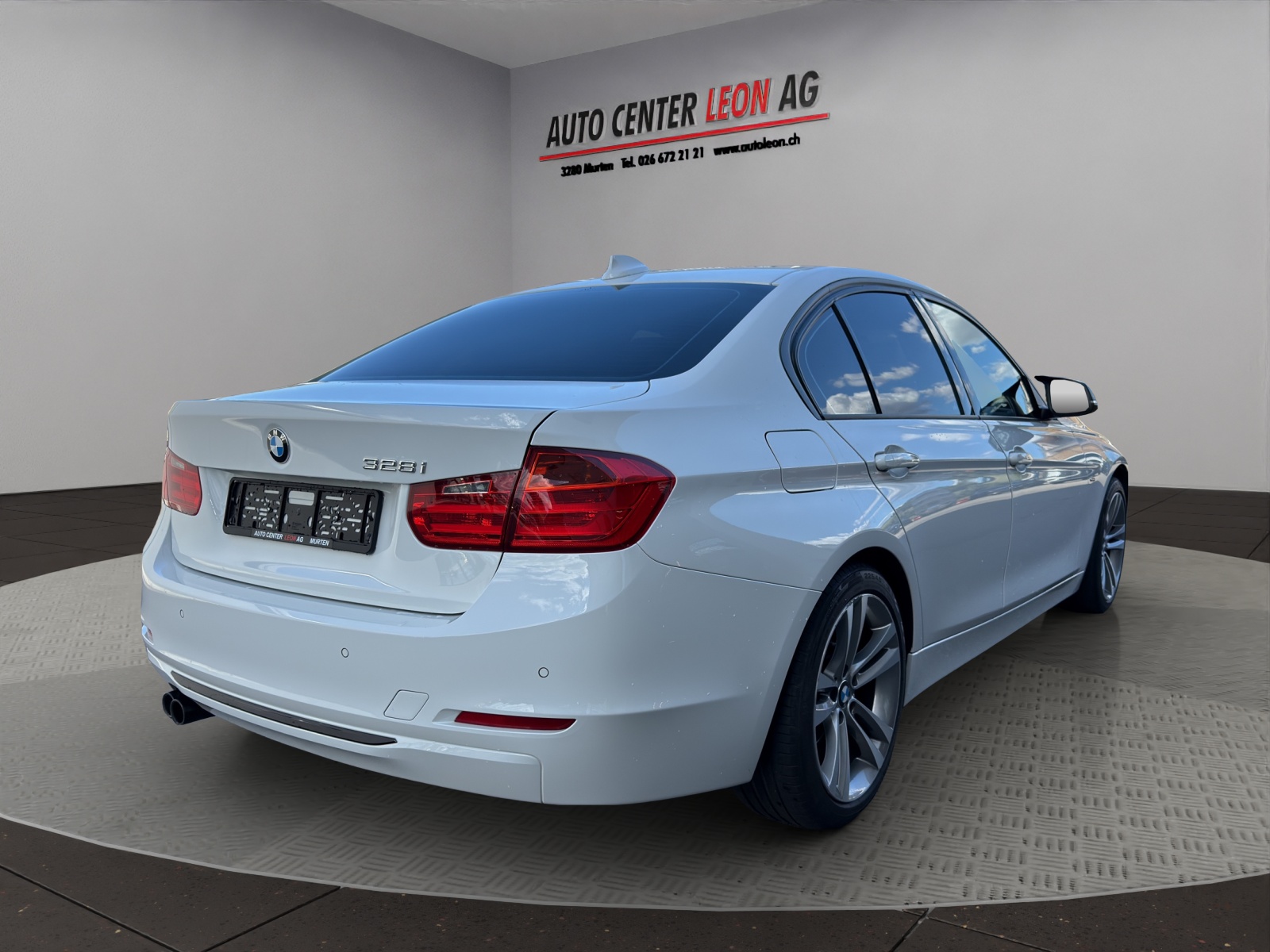 BMW 328i Sport Line Steptronic-image-5