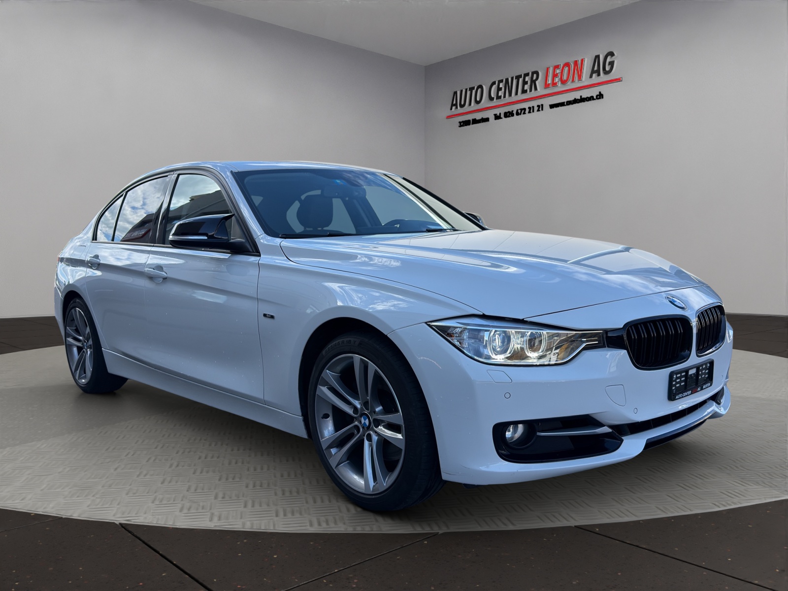 BMW 328i Sport Line Steptronic-image-7